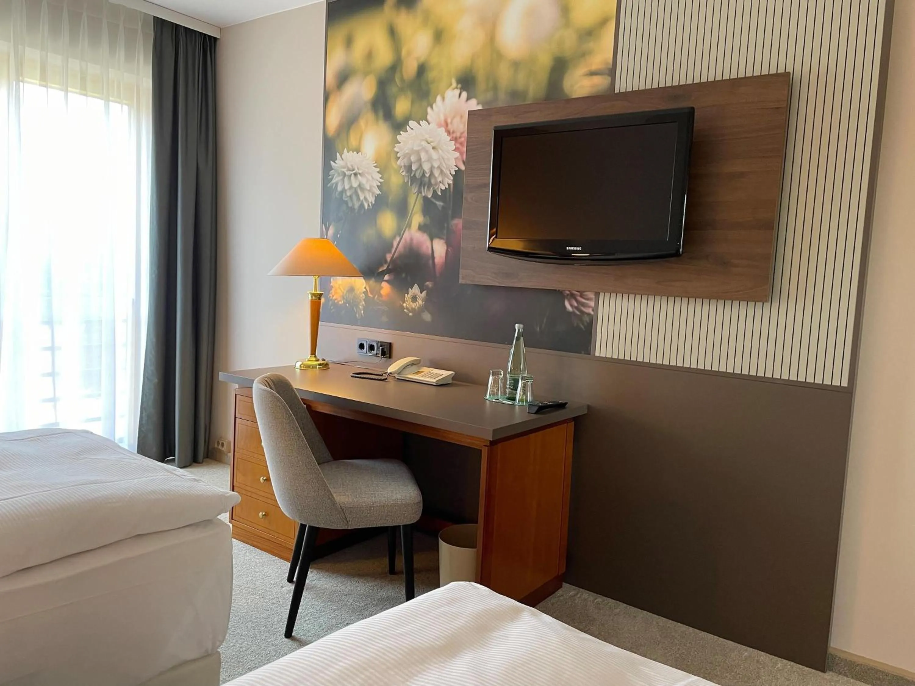Bedroom, Bed in Mercure Hotel Gera City