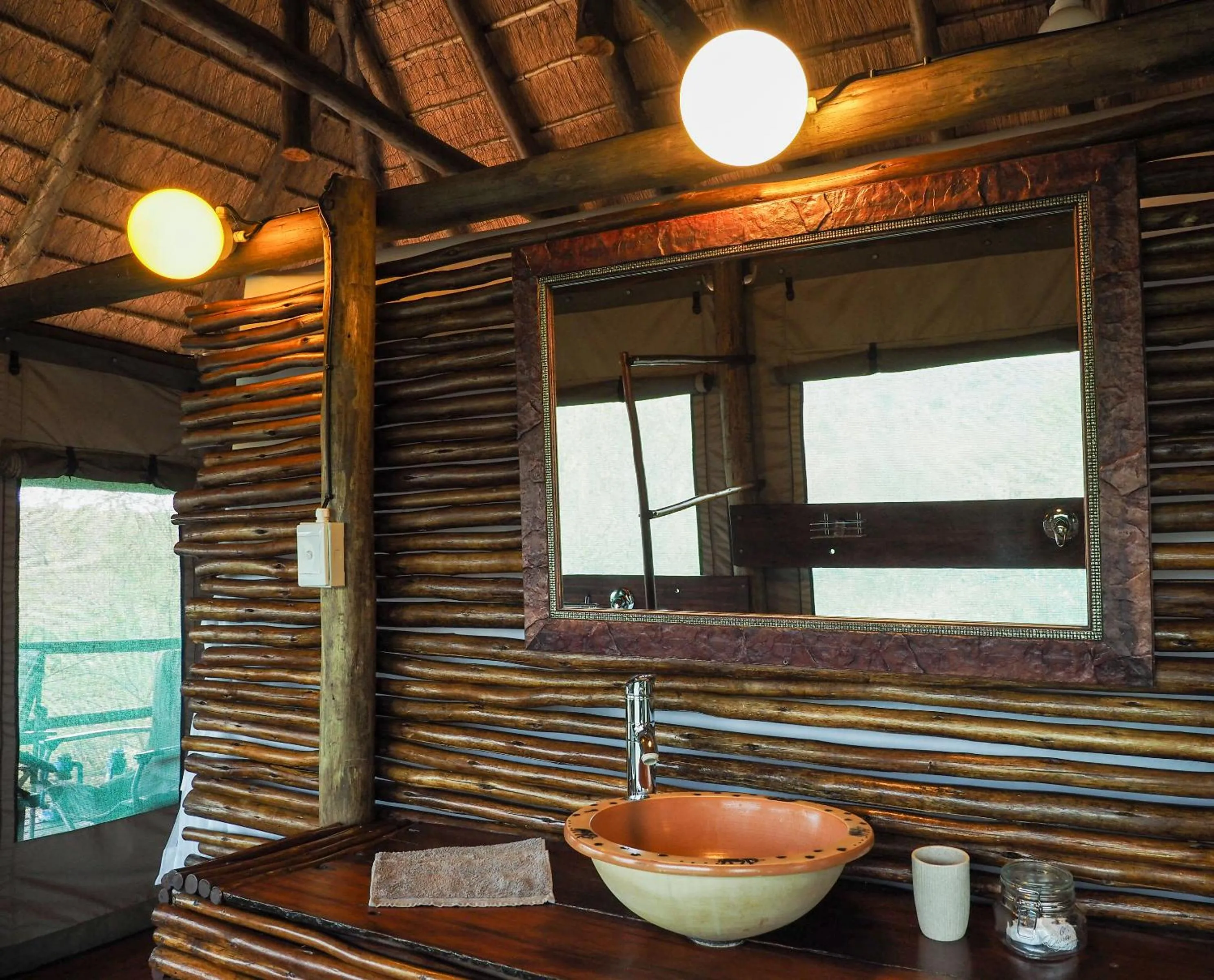 Bathroom in Muweti Bush Lodge