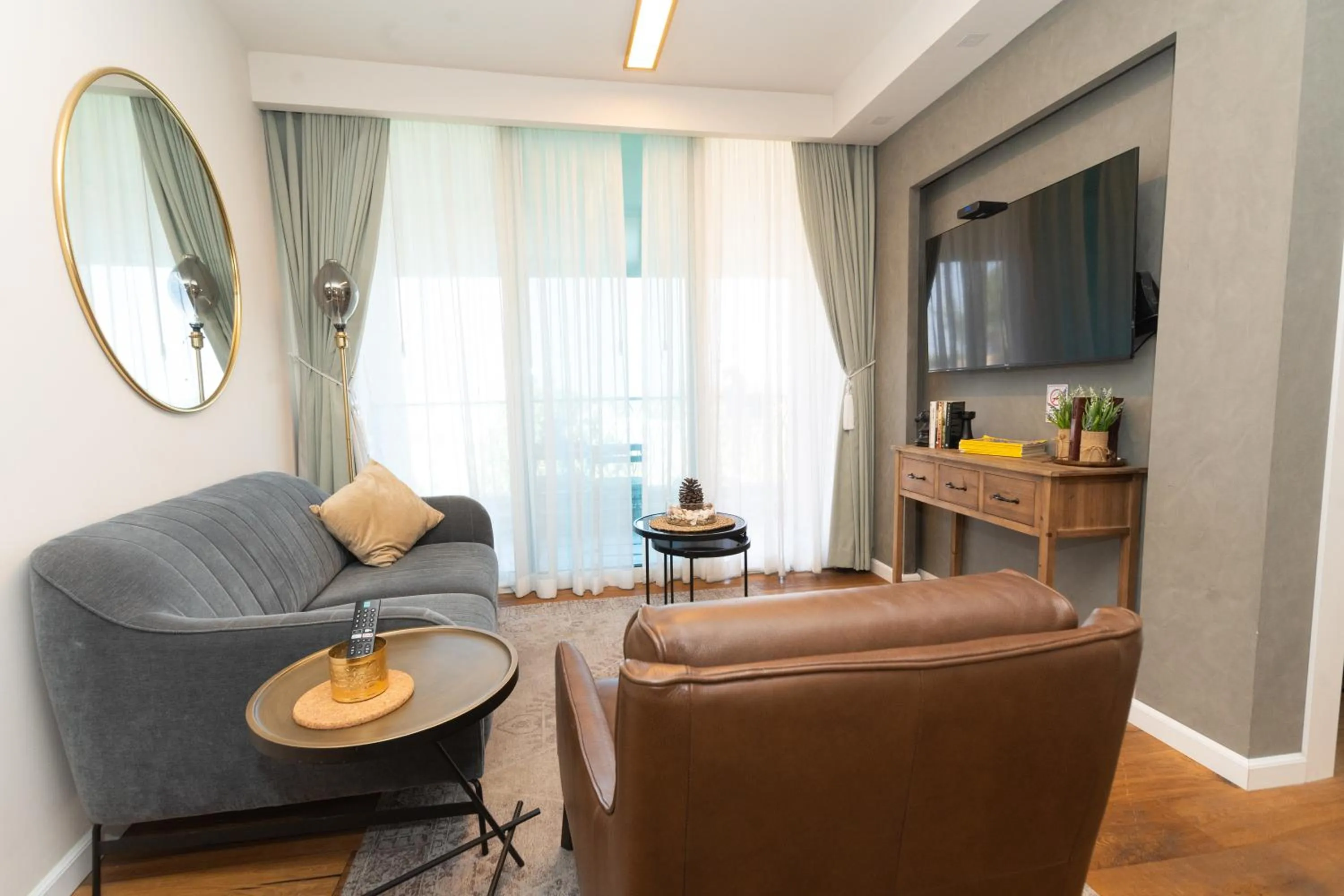 TV and multimedia in neot golf kz place