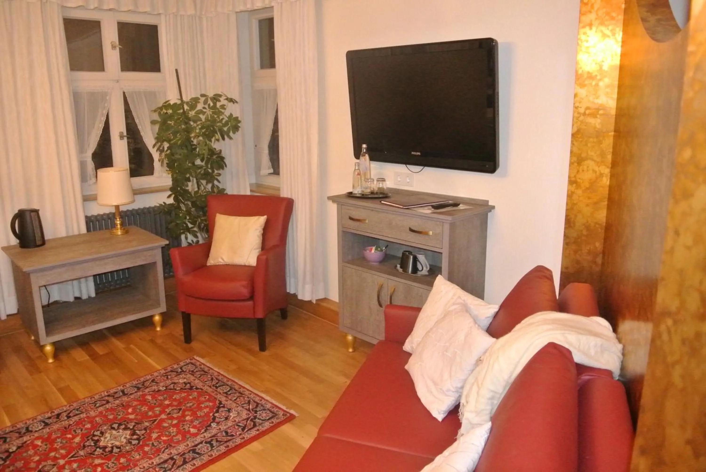 TV and multimedia in Hotel-Restaurant Goldenes Lamm