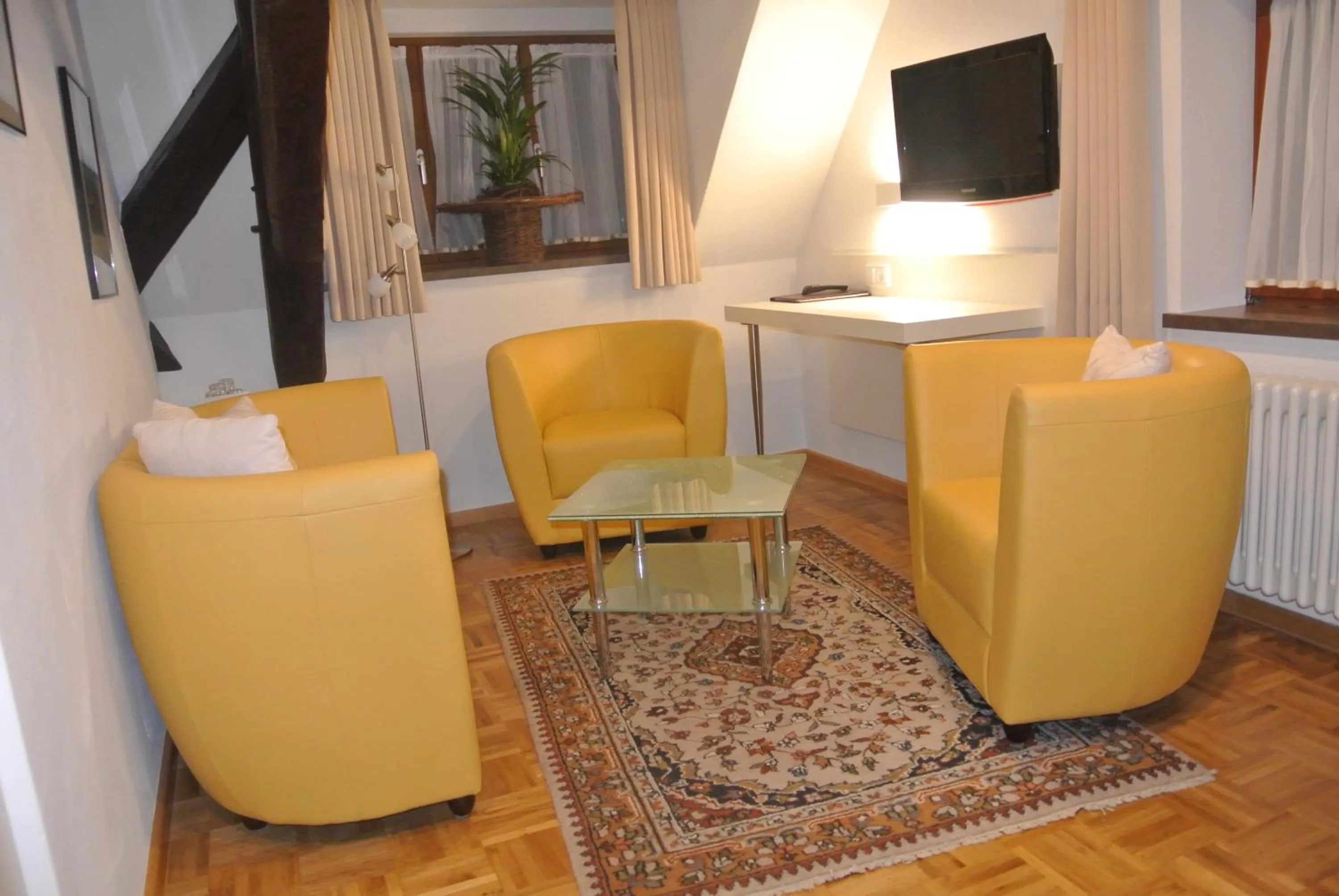 Night in Hotel-Restaurant Goldenes Lamm