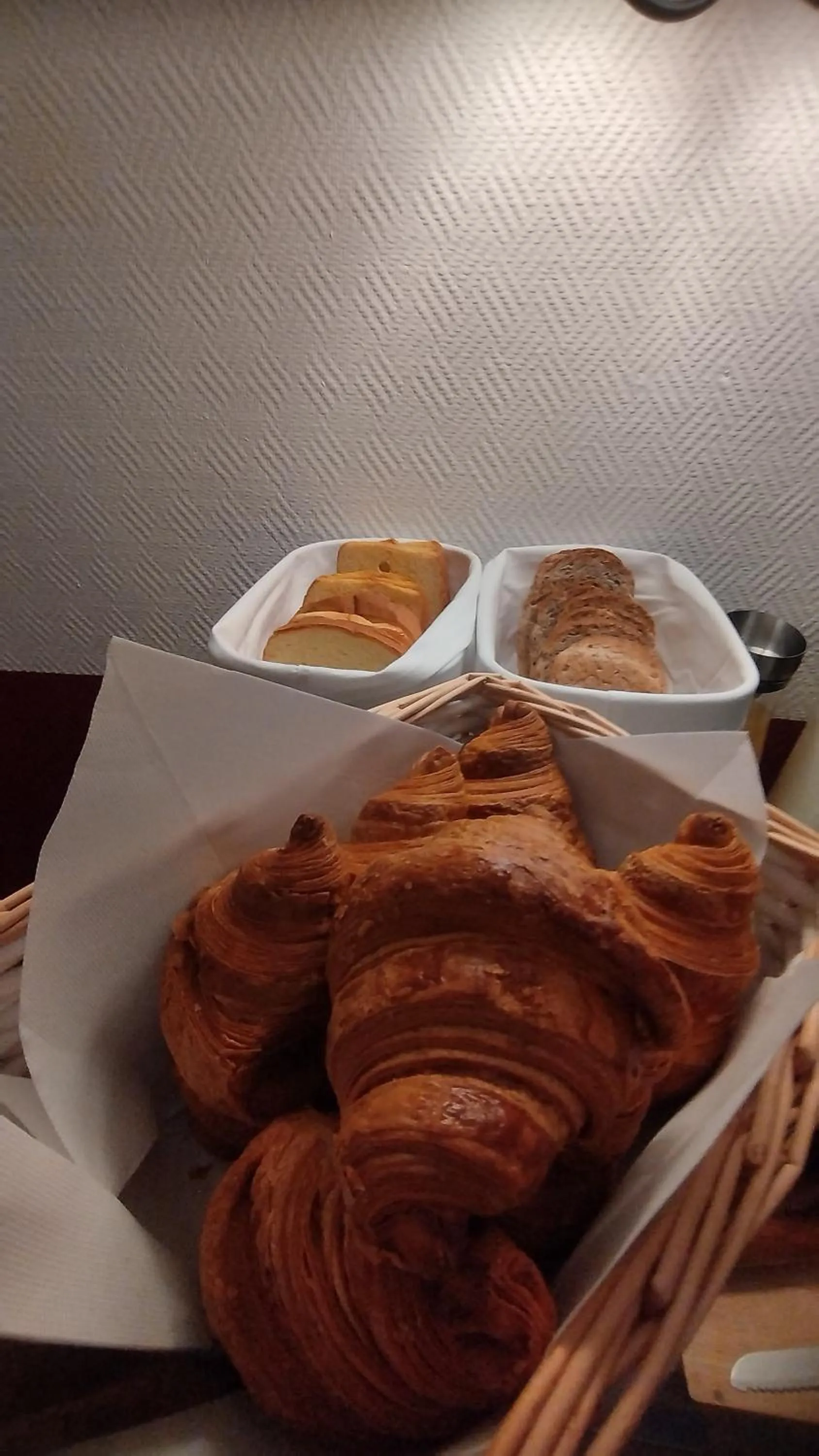 Breakfast in Hôtel Les Thermes