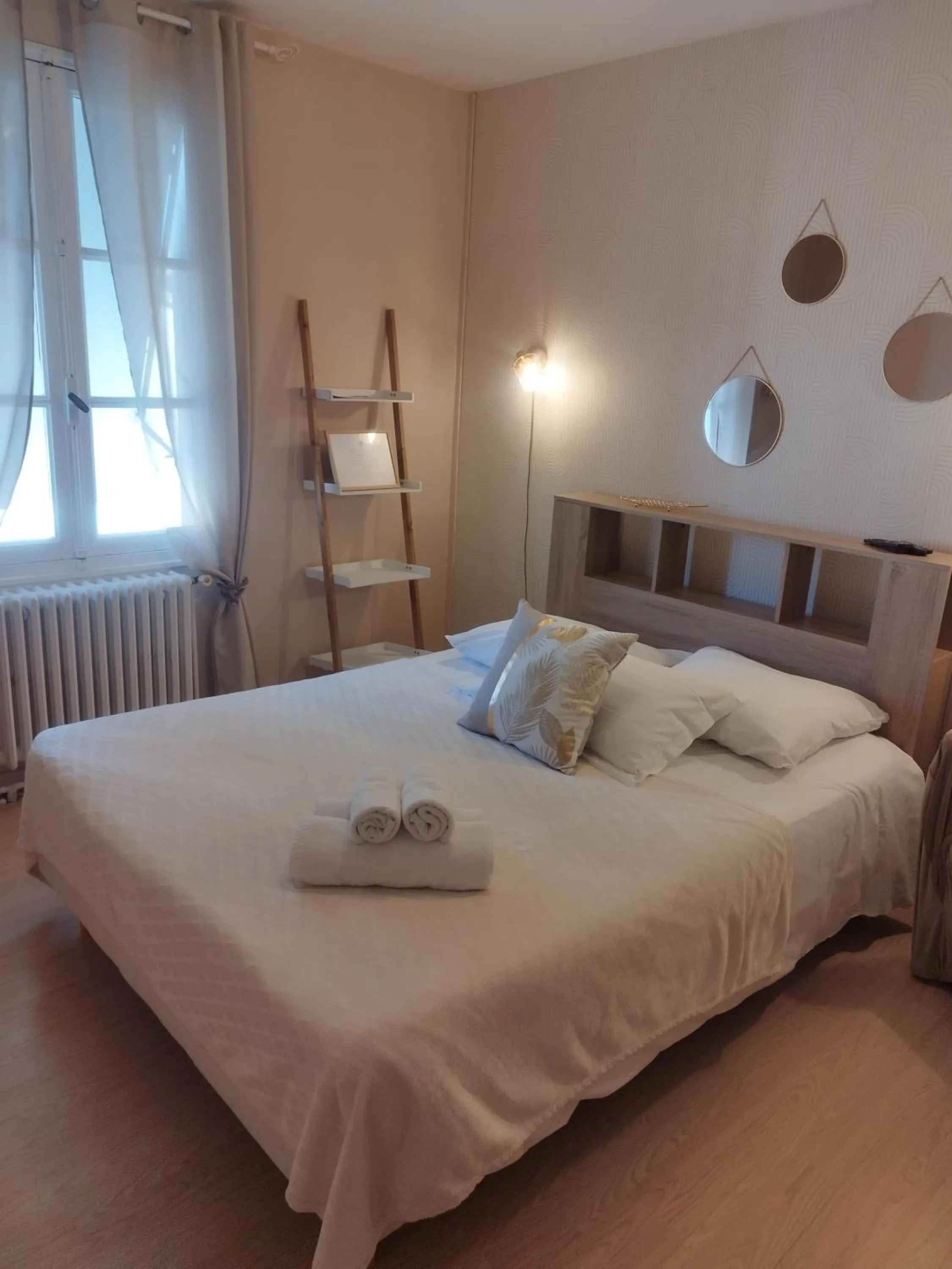 Bedroom, Bed in Hôtel Les Thermes