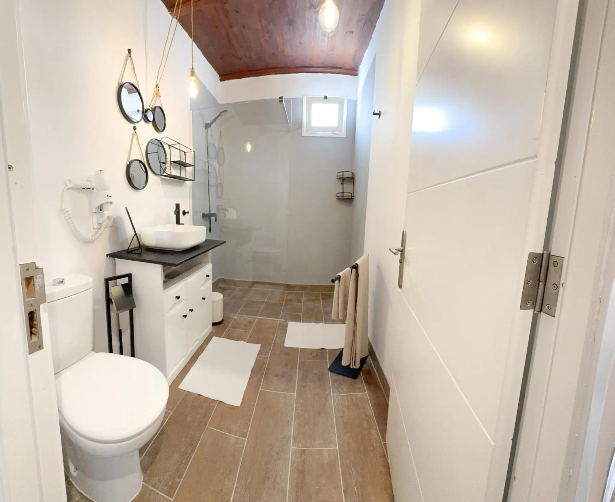 Shower in HOTELITO RURAL GA7COLORES only adult