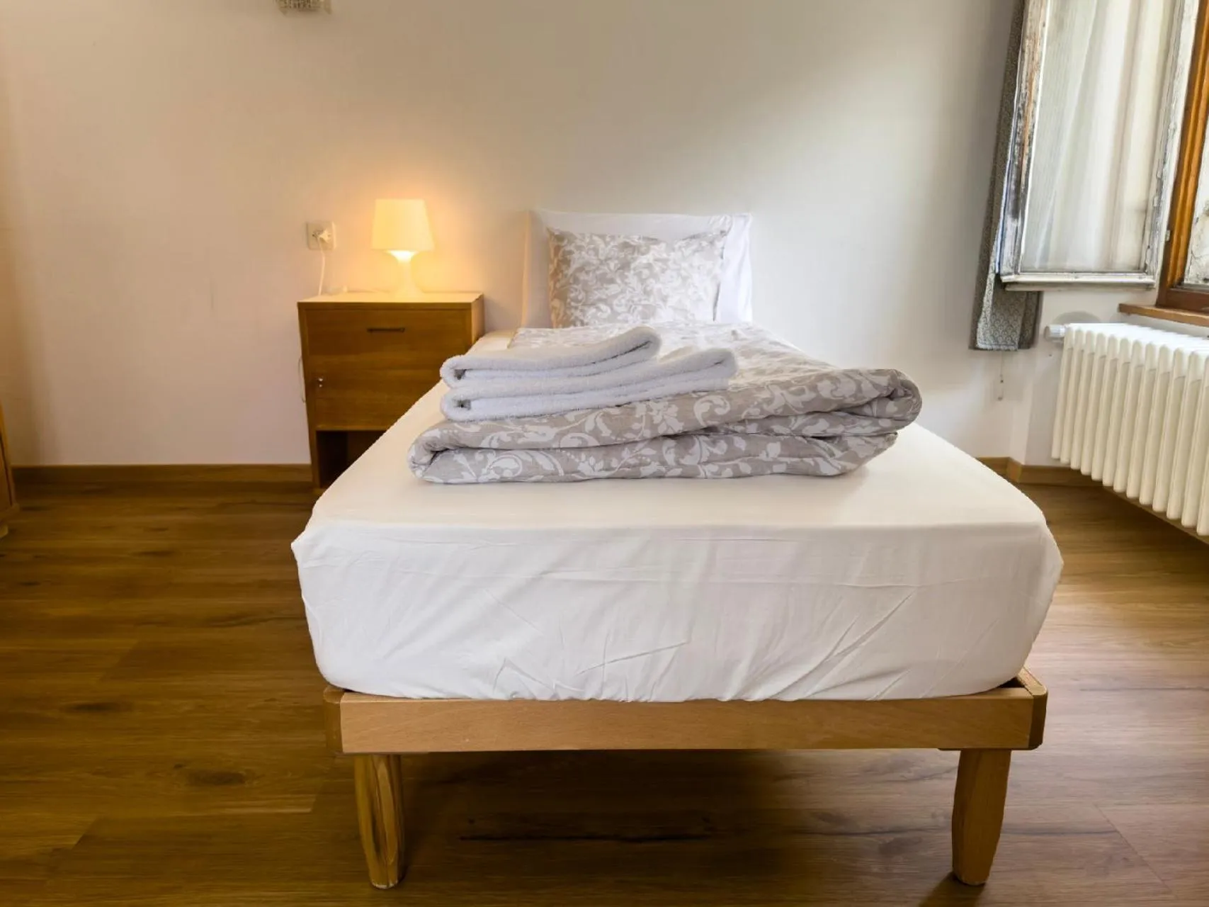 Bedroom, Bed in Hotel Des Alpes - Restaurant & Pizzeria