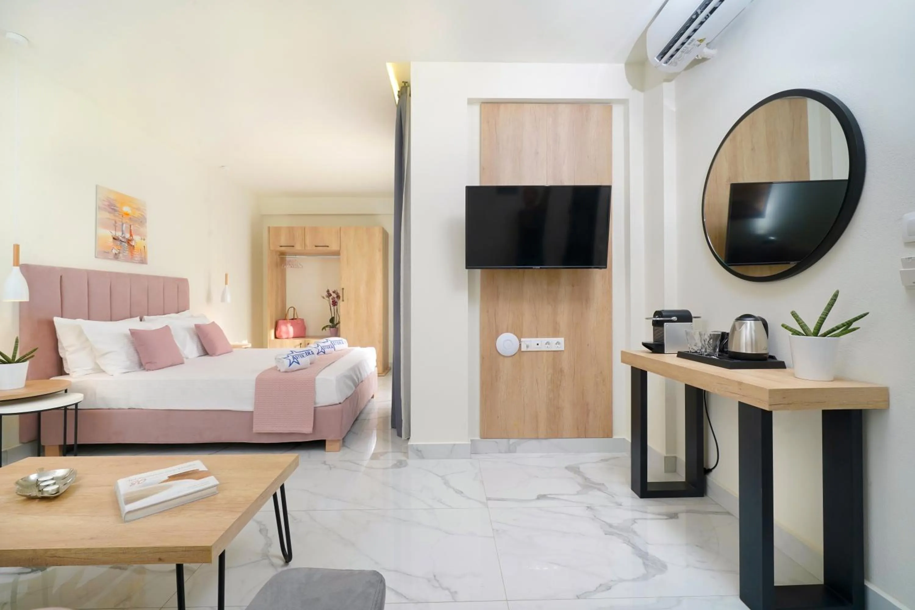 Bedroom, Bed in Hotel ASTERA