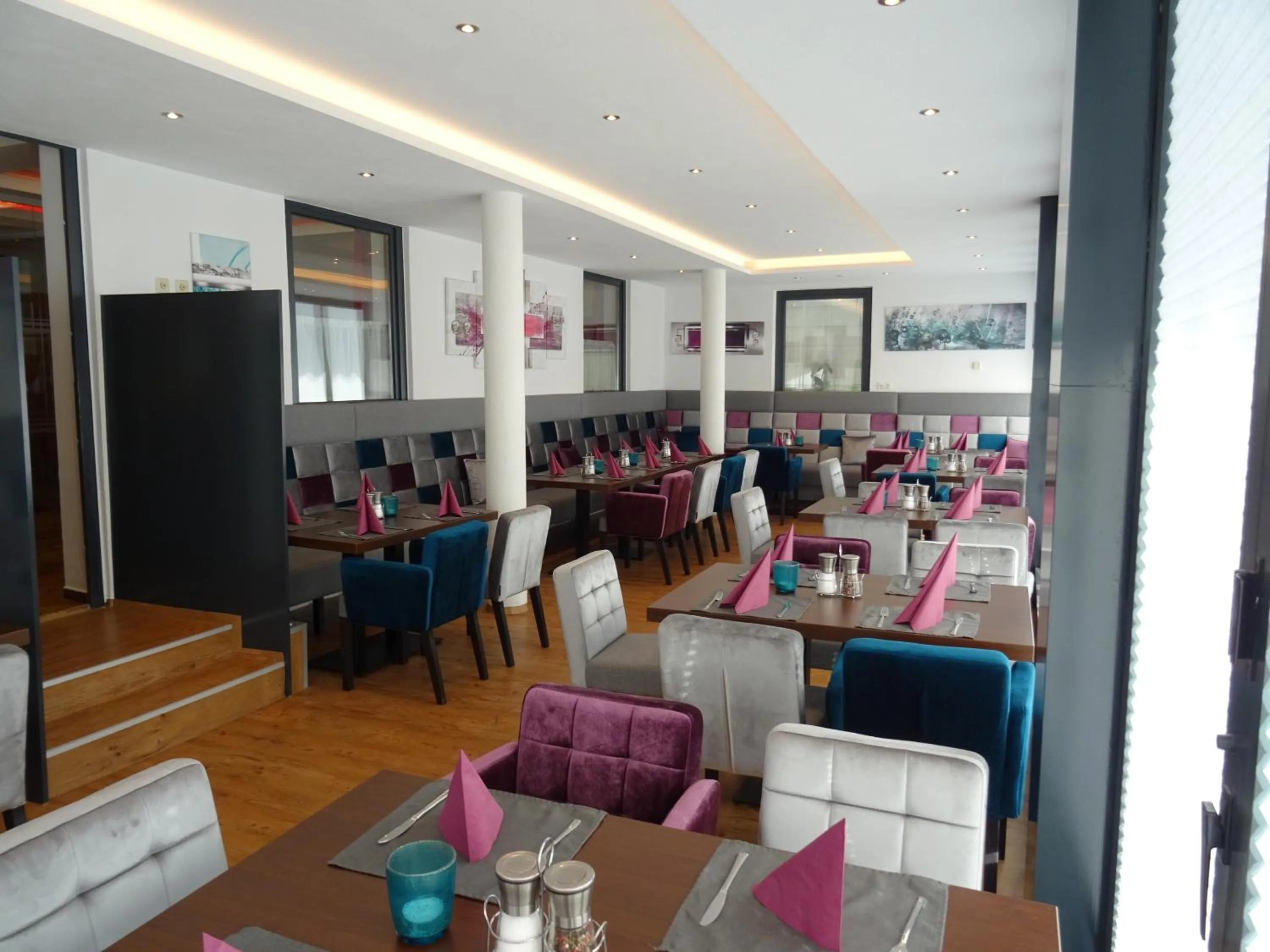 Restaurant/places to eat in Hotel Restaurant Rosengarten