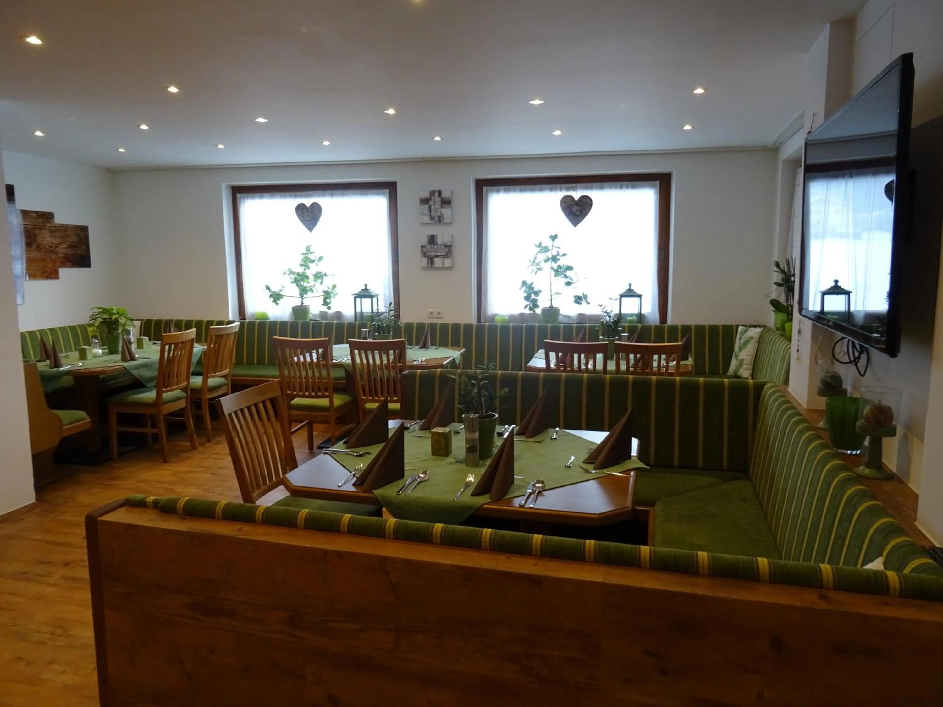 Restaurant/places to eat in Hotel Restaurant Rosengarten