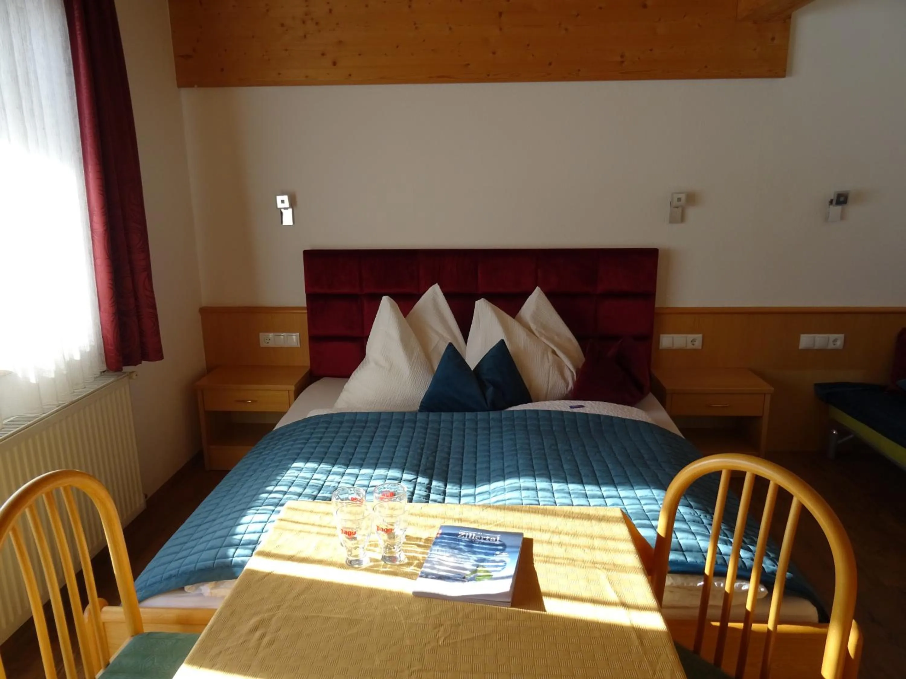 Photo of the whole room, Bed in Hotel Restaurant Rosengarten