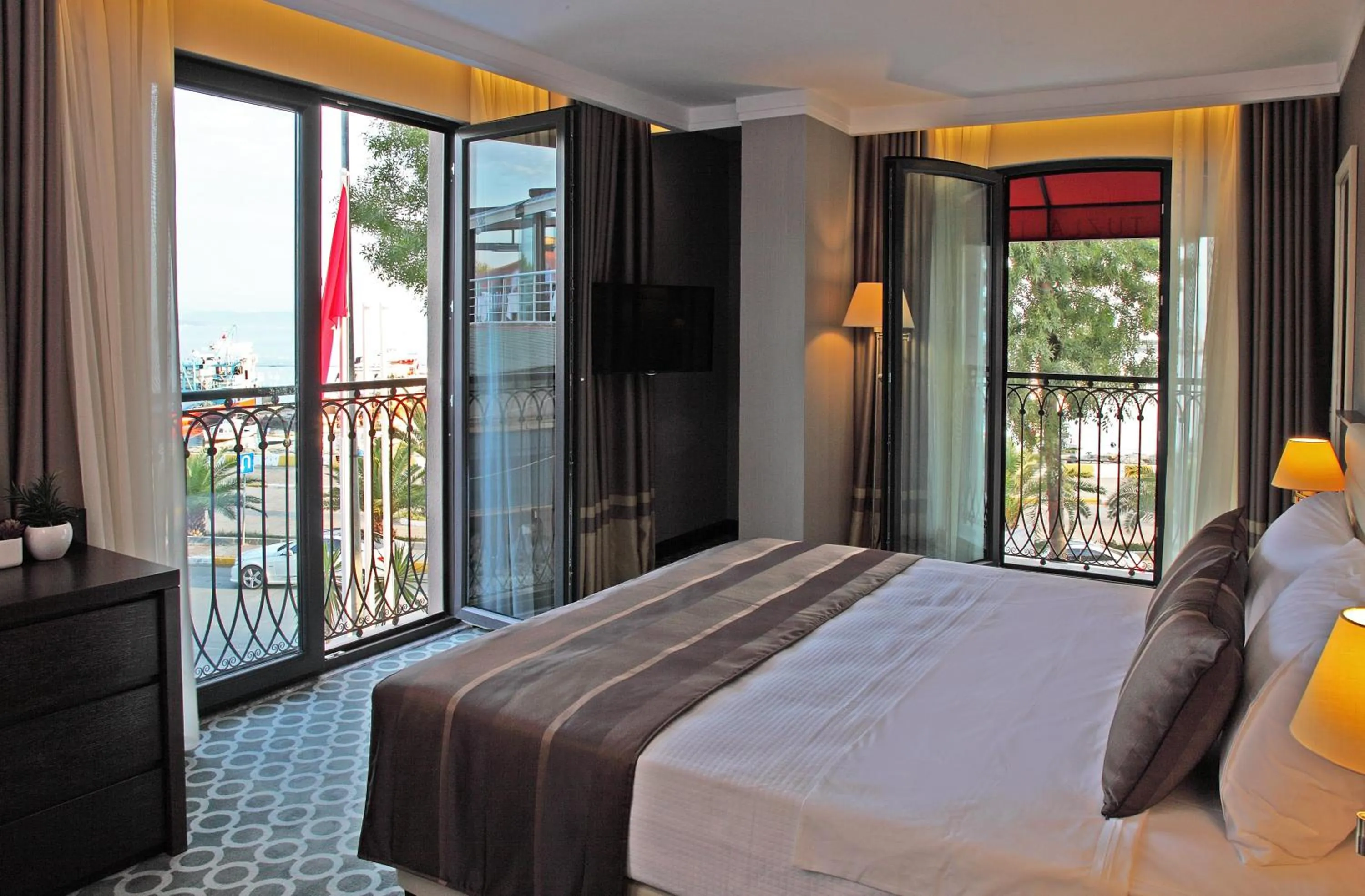 Bed in Tuzla Town Hotel