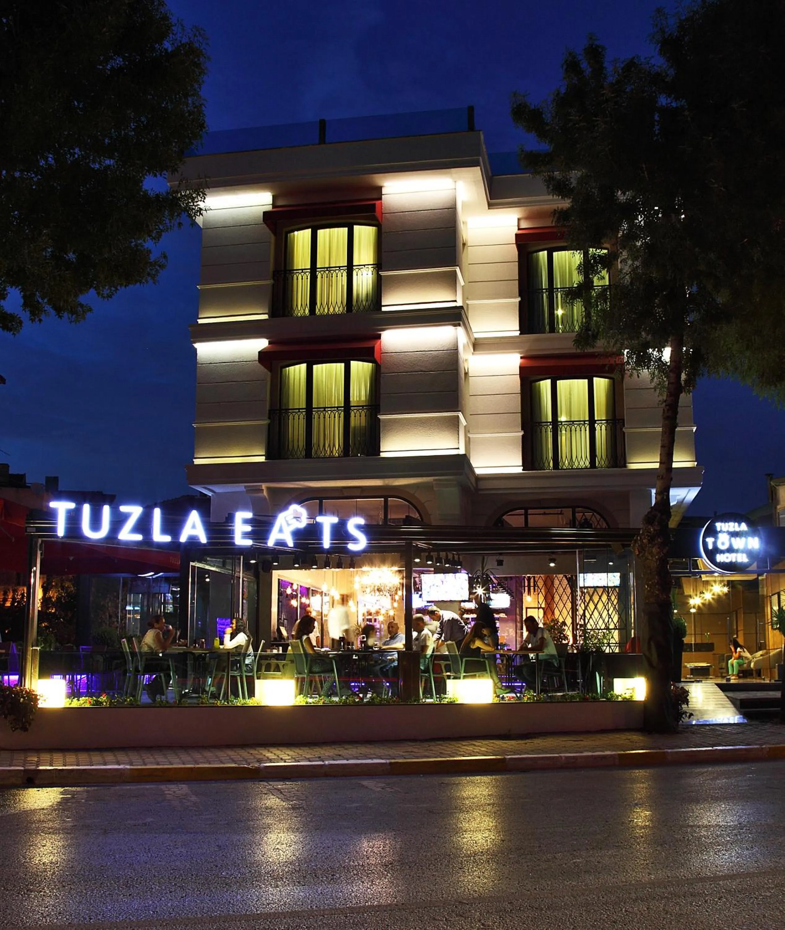 Tuzla Town Hotel
