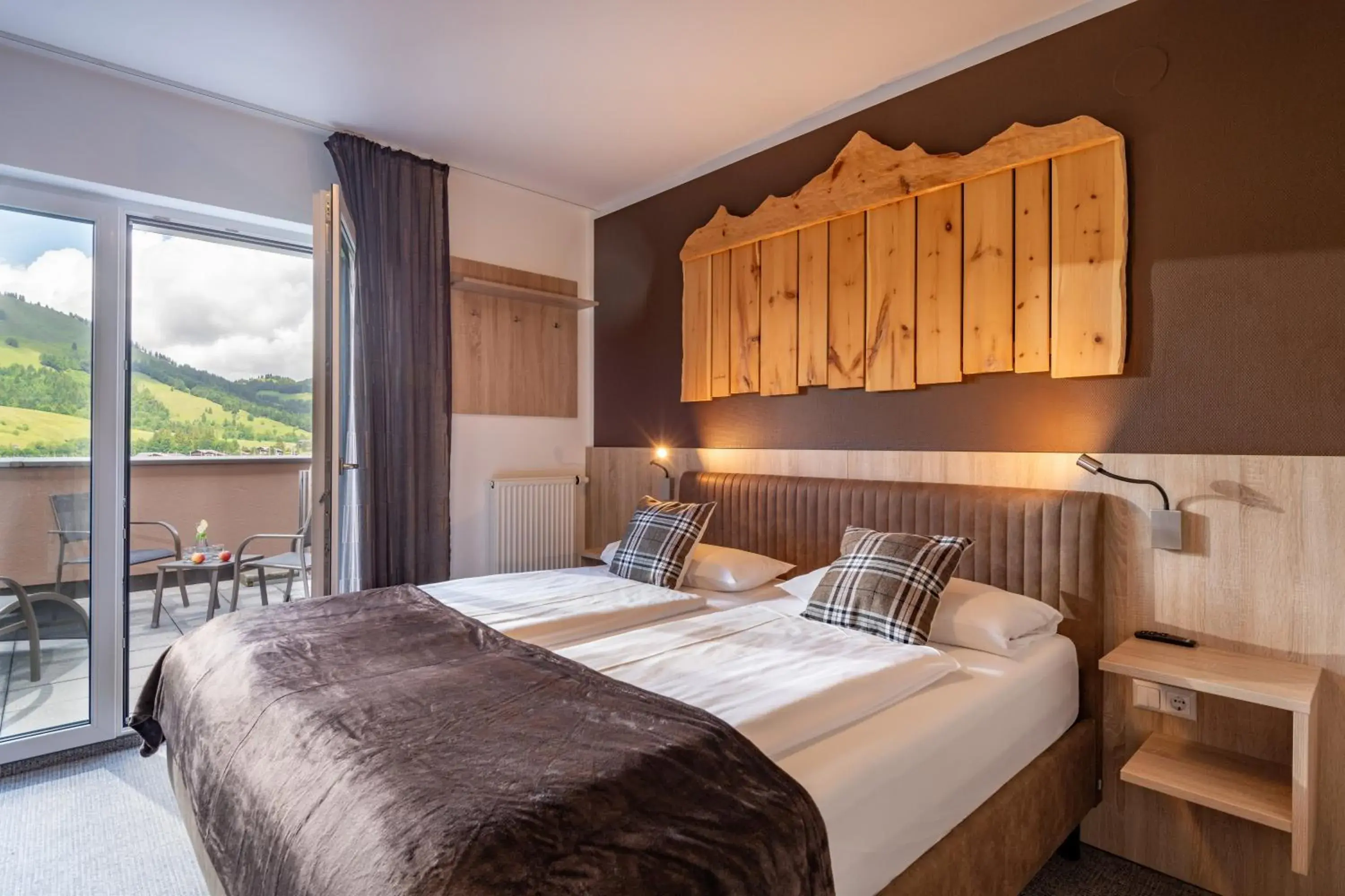 Comfort Double Room with Terrace in Fairhotel Hochfilzen B&B Comfort Double Room with Terrace in Fairhotel Hochfilzen B&B