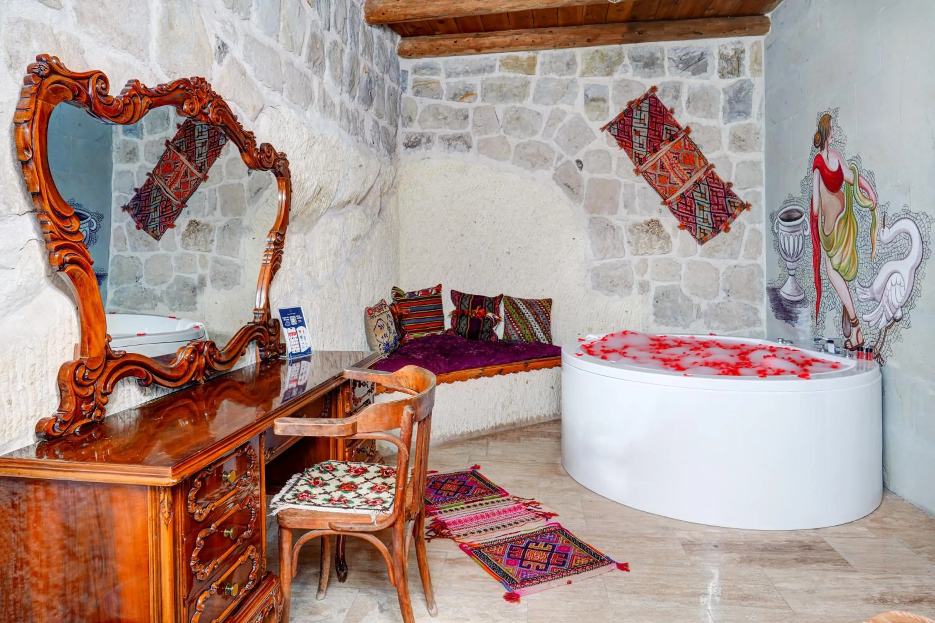 Photo of the whole room in Nova Cave Hotel