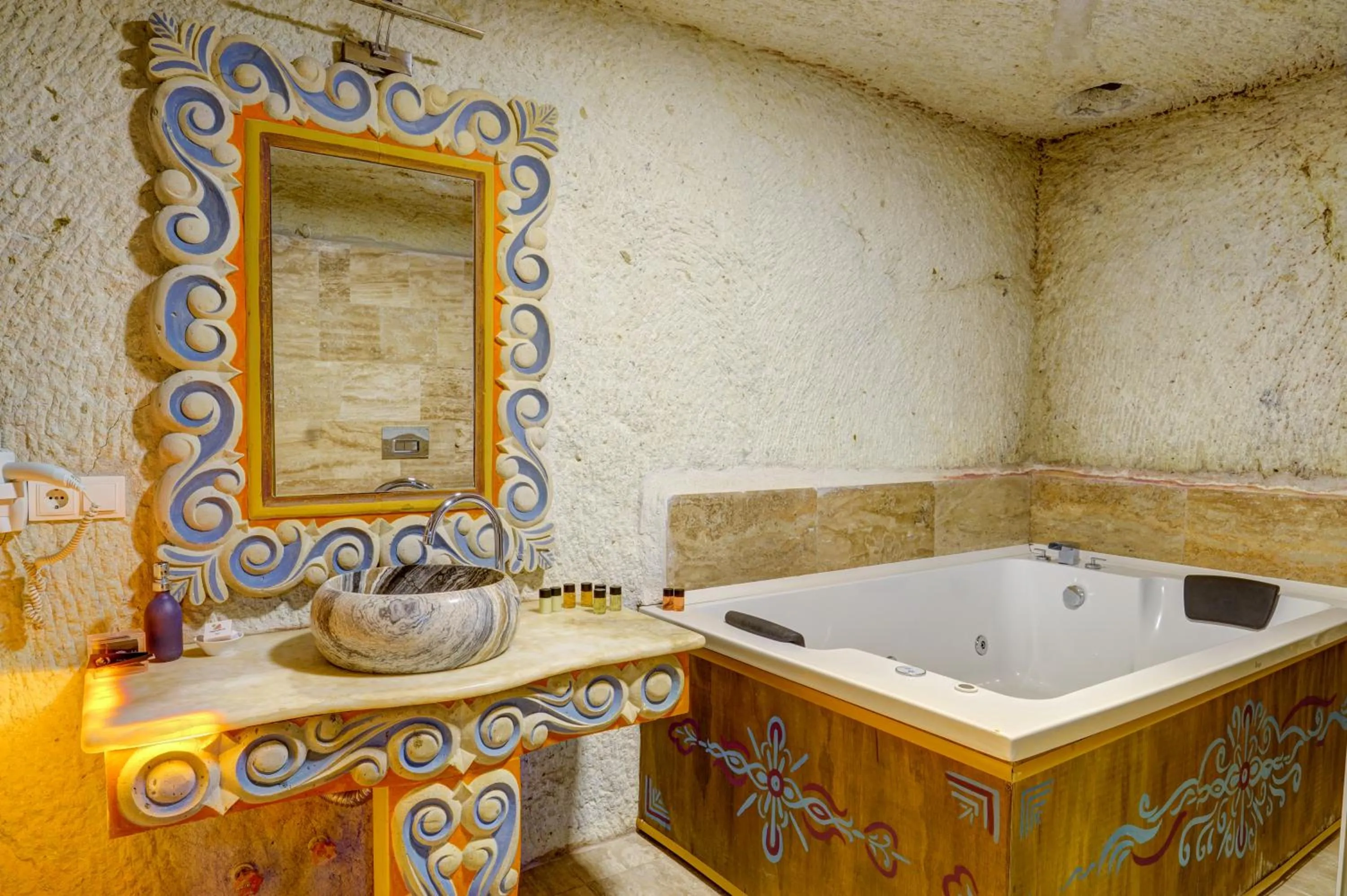 Bathroom in Nova Cave Hotel