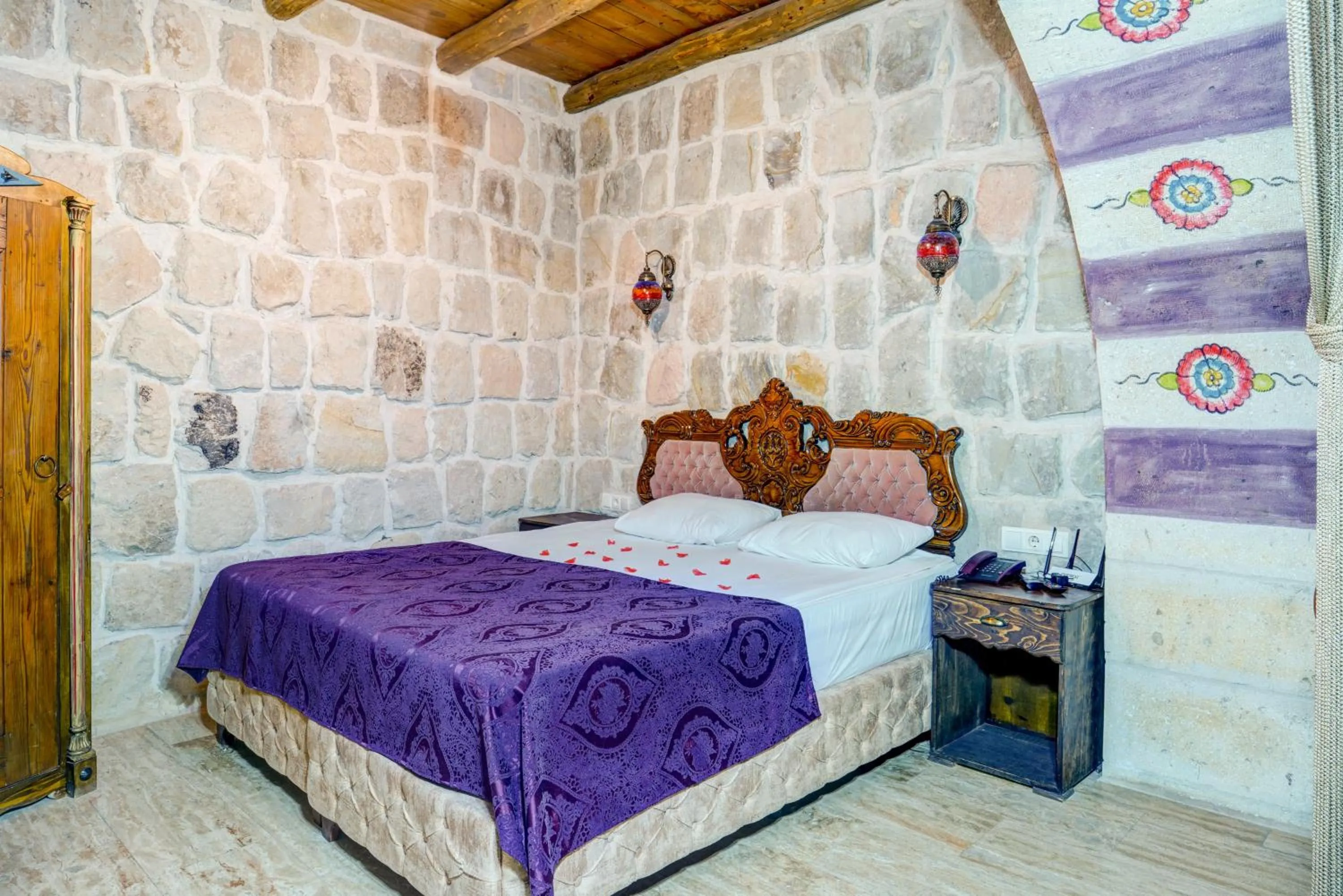 Bed in Nova Cave Hotel