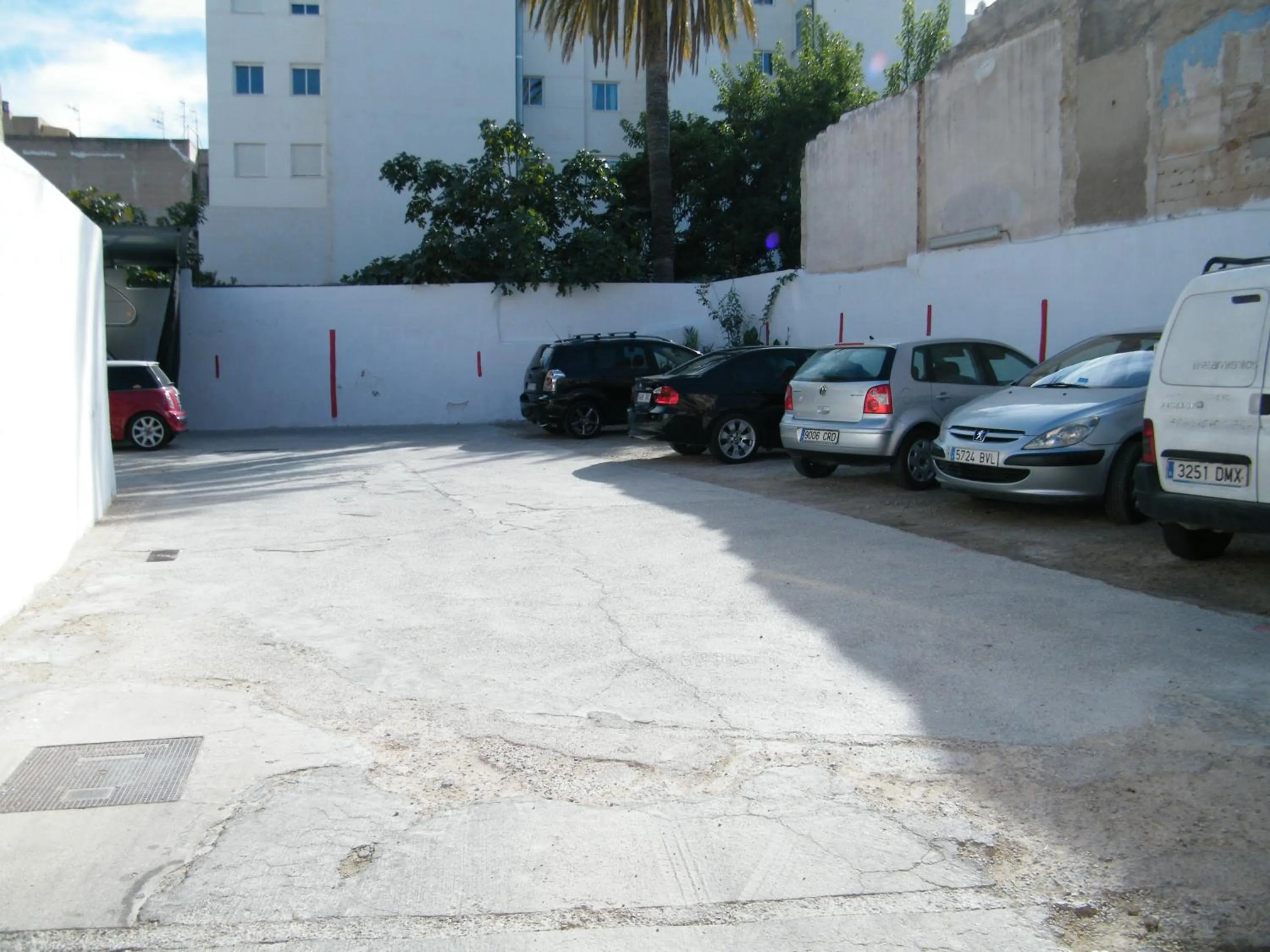 Day in Pension Colón