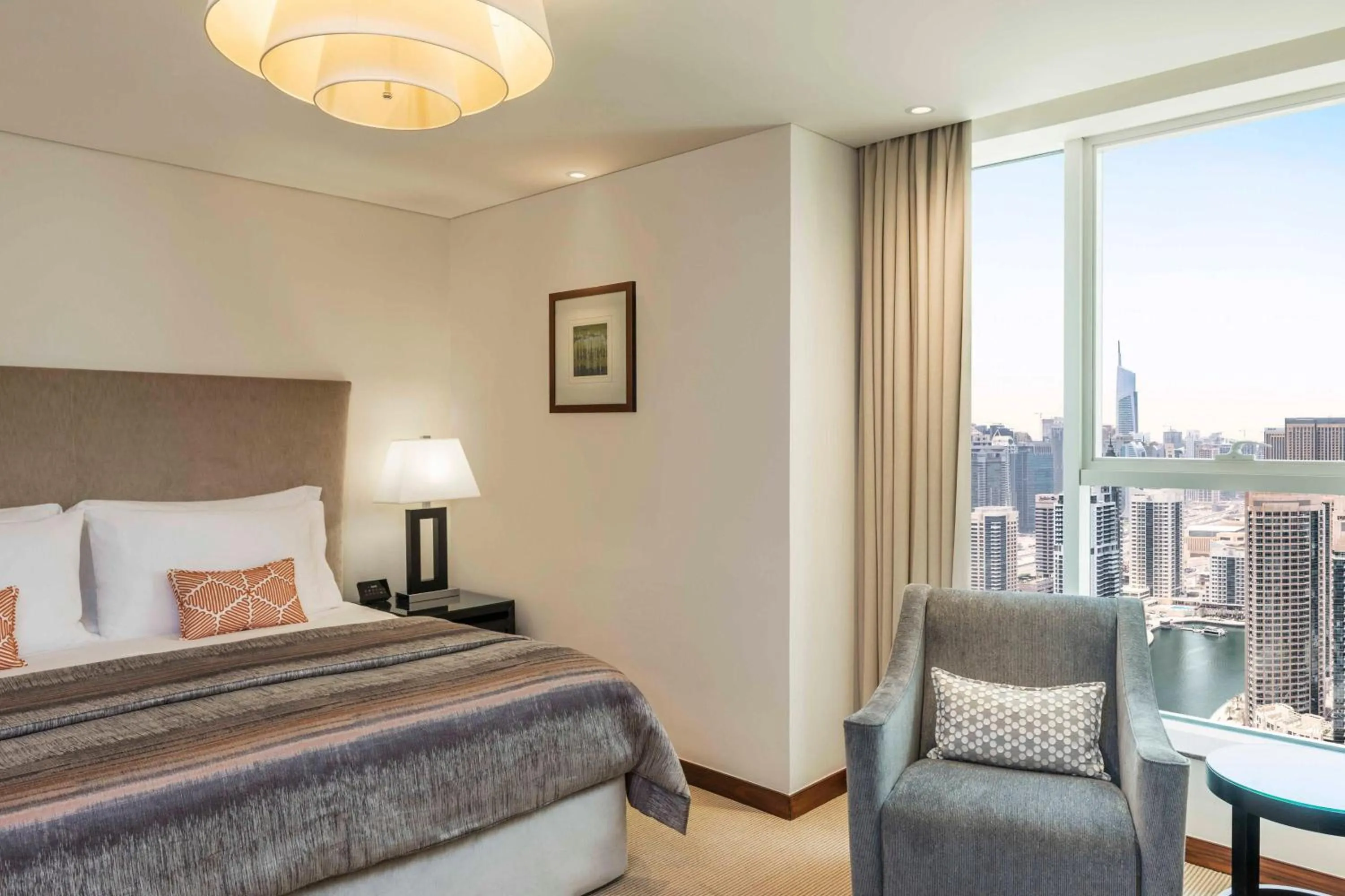 Photo of the whole room, Bed in Grosvenor House, a Luxury Collection Hotel, Dubai