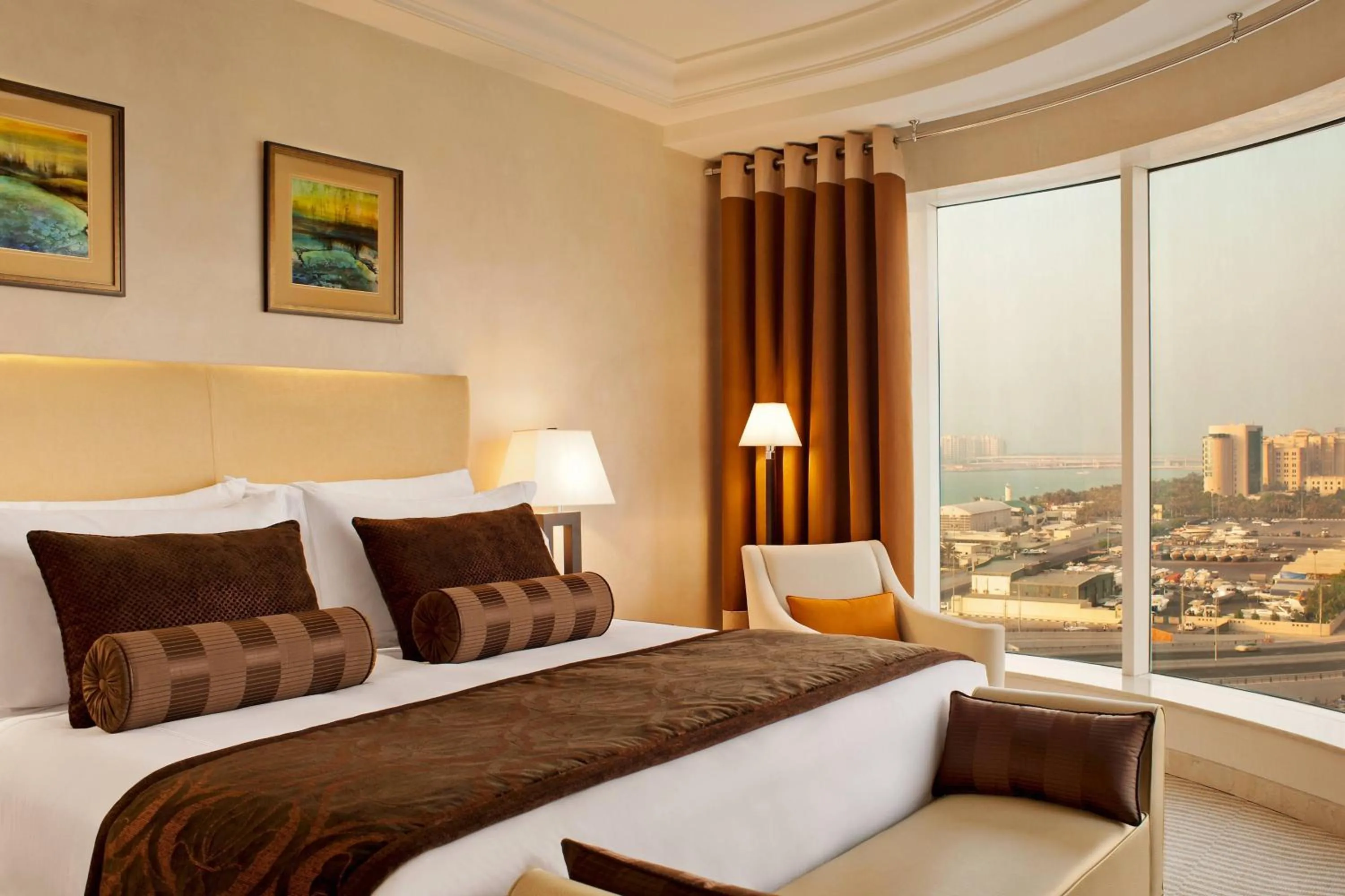 Bedroom, Bed in Grosvenor House, a Luxury Collection Hotel, Dubai