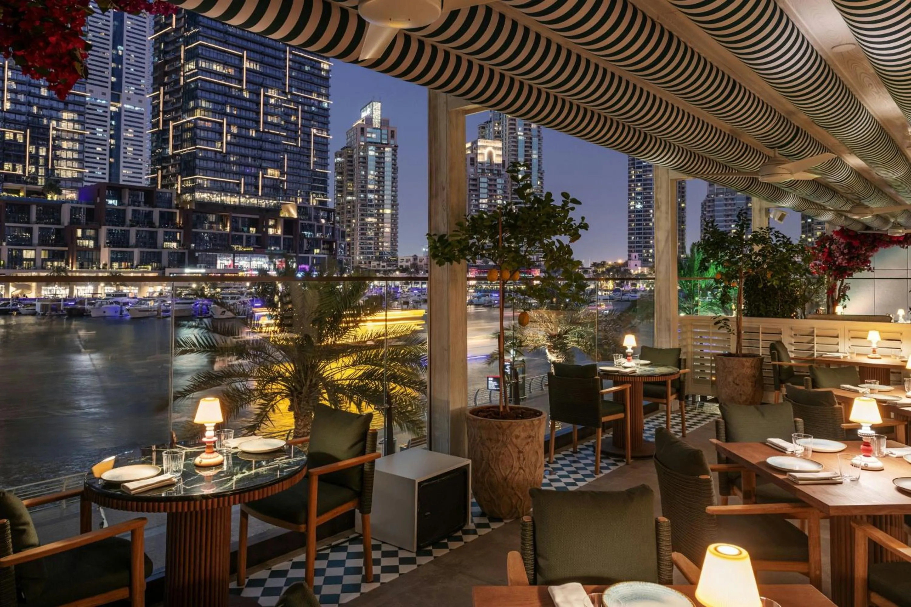 Restaurant/places to eat in Grosvenor House, a Luxury Collection Hotel, Dubai