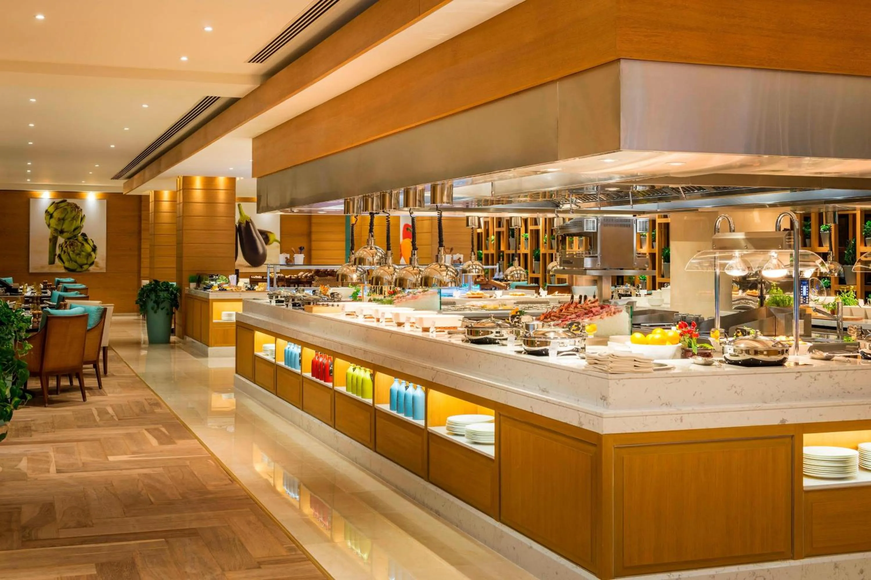 Kitchen or kitchenette in Grosvenor House, a Luxury Collection Hotel, Dubai