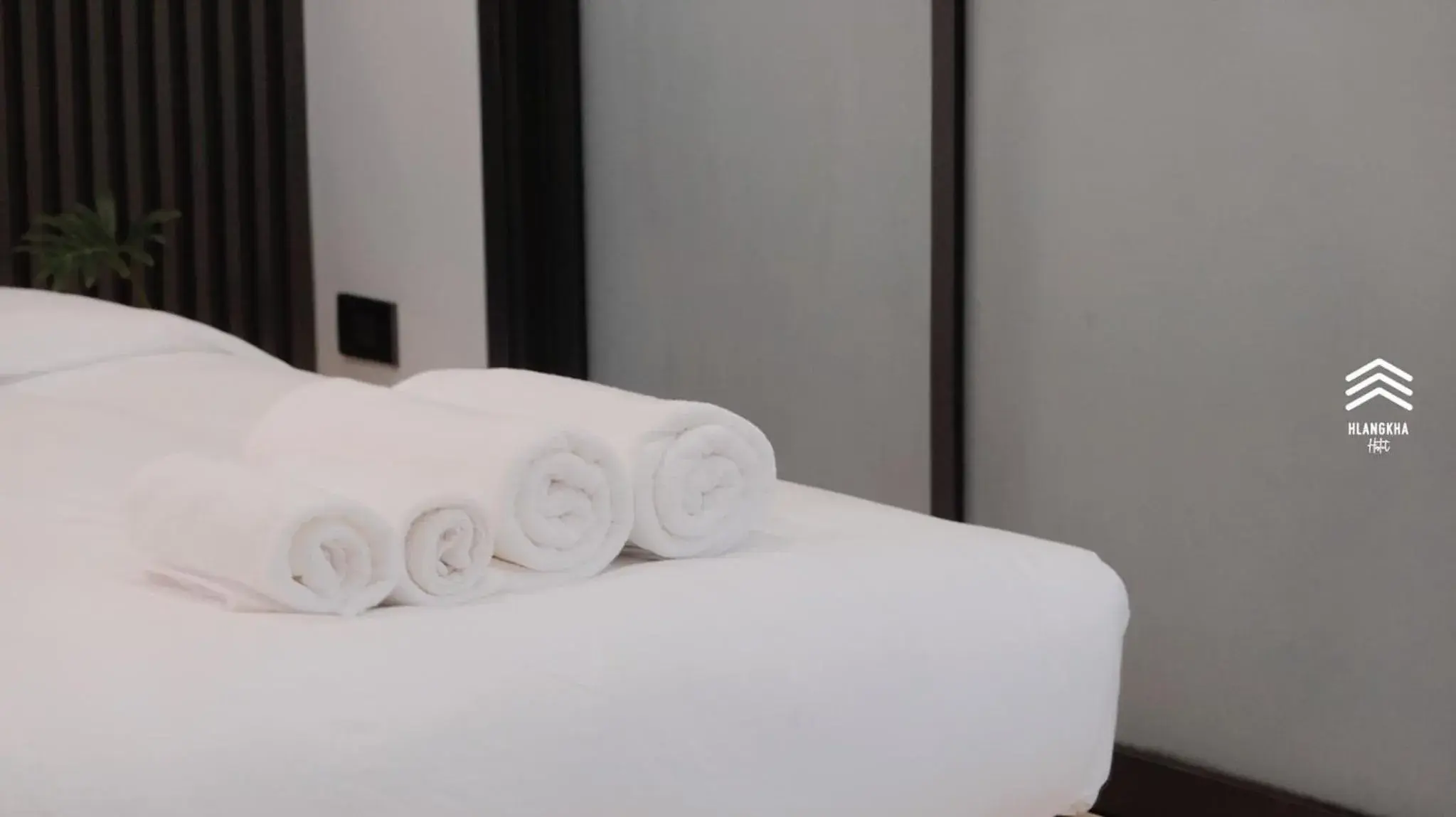 Queen Room in Hlangkha Hostel - หลังคา โฮสเทล Queen Room in Hlangkha Hostel - หลังคา โฮสเทล