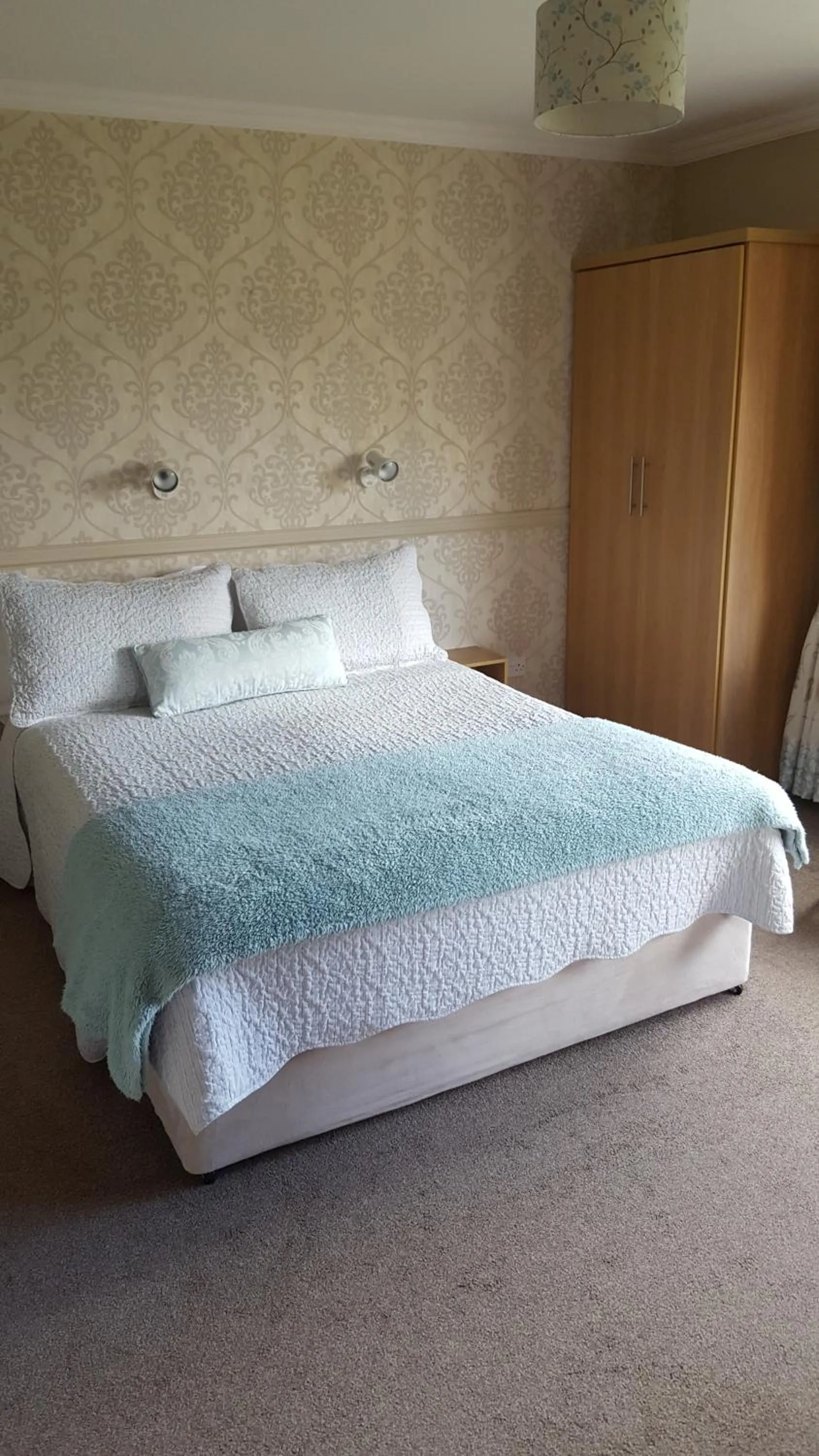 Bed in Riverwalk House B&B