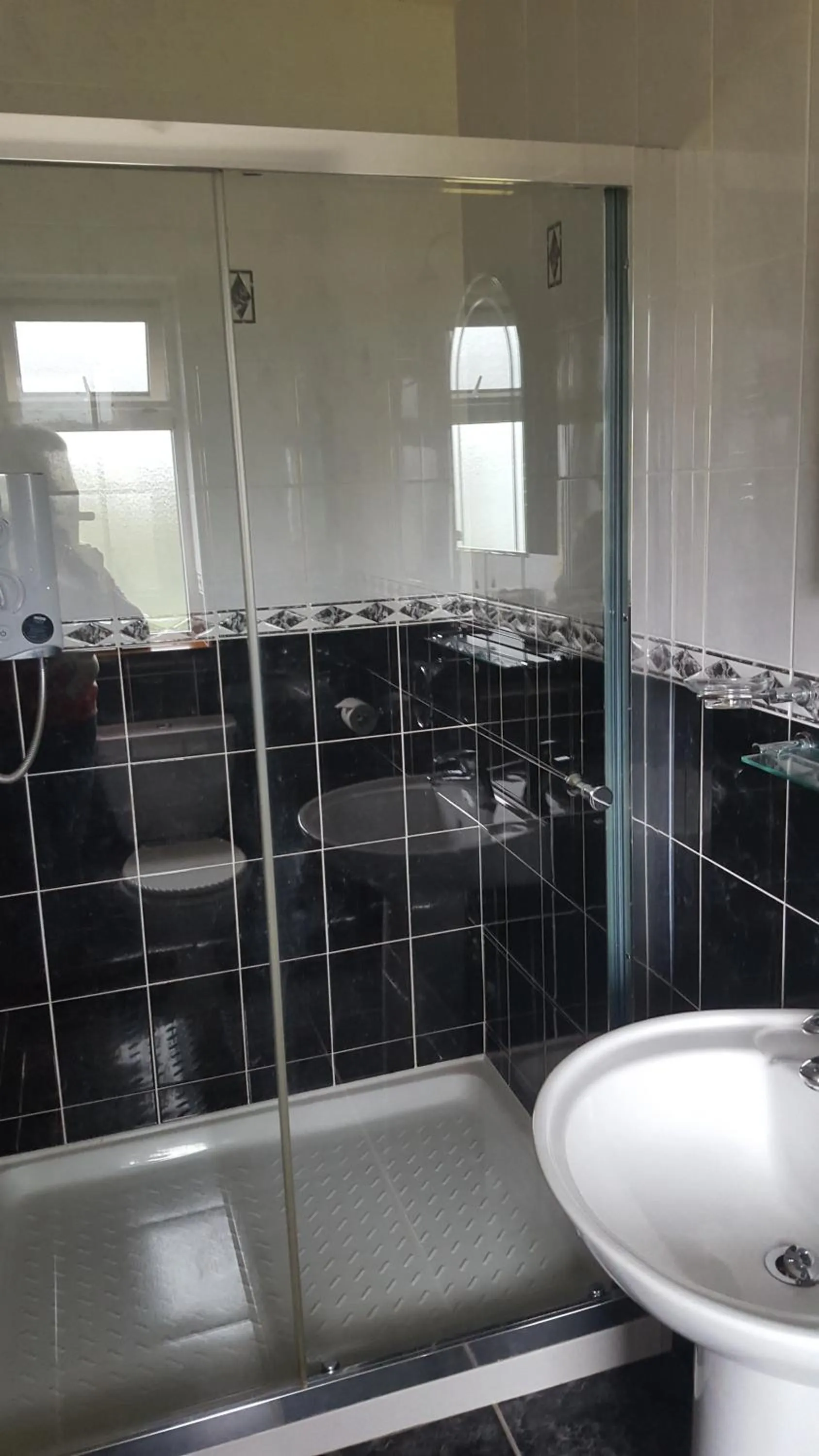 Bathroom in Riverwalk House B&B