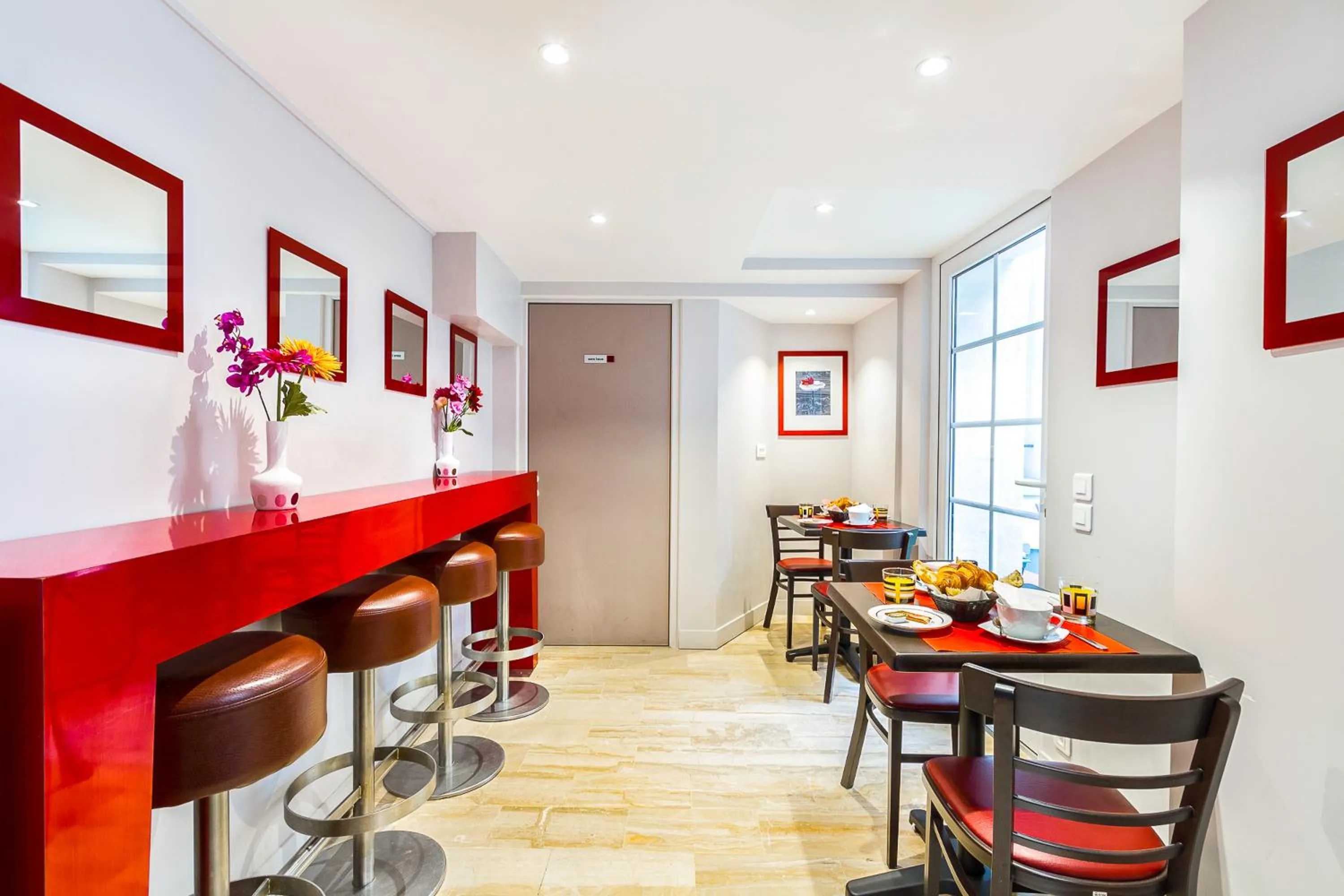 Restaurant/places to eat in D'win