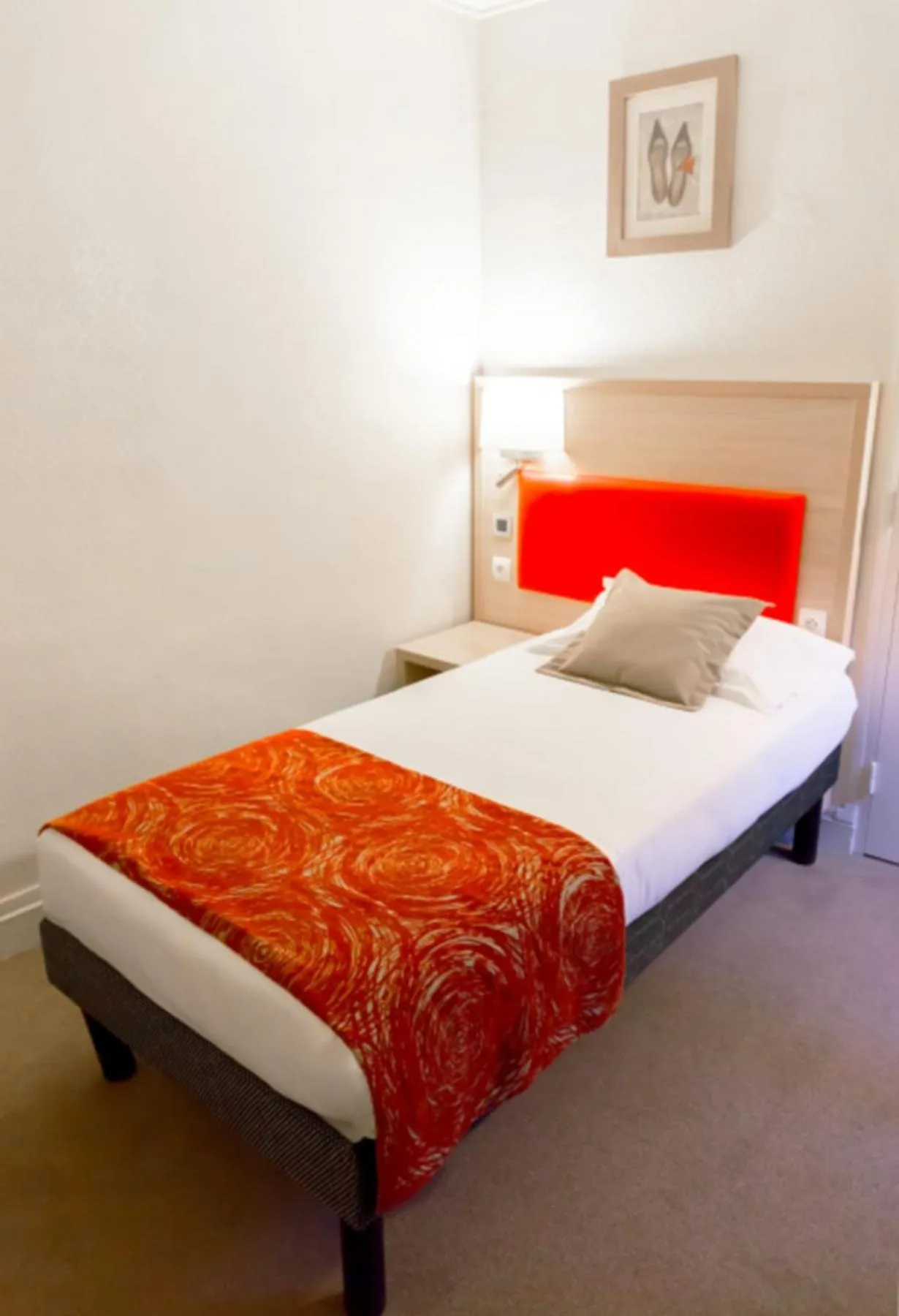 Bedroom, Bed in D'win