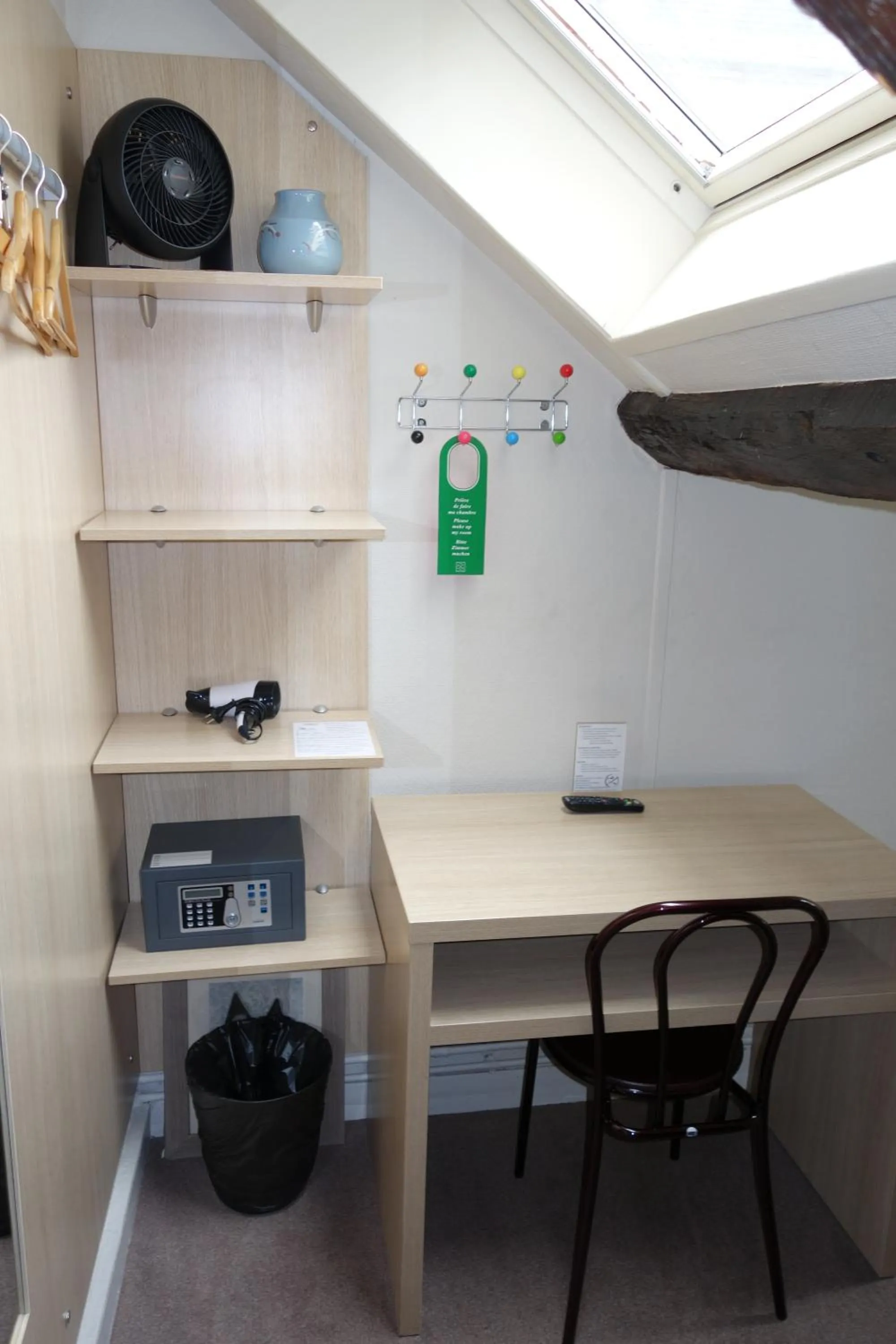 Seating area in D'win