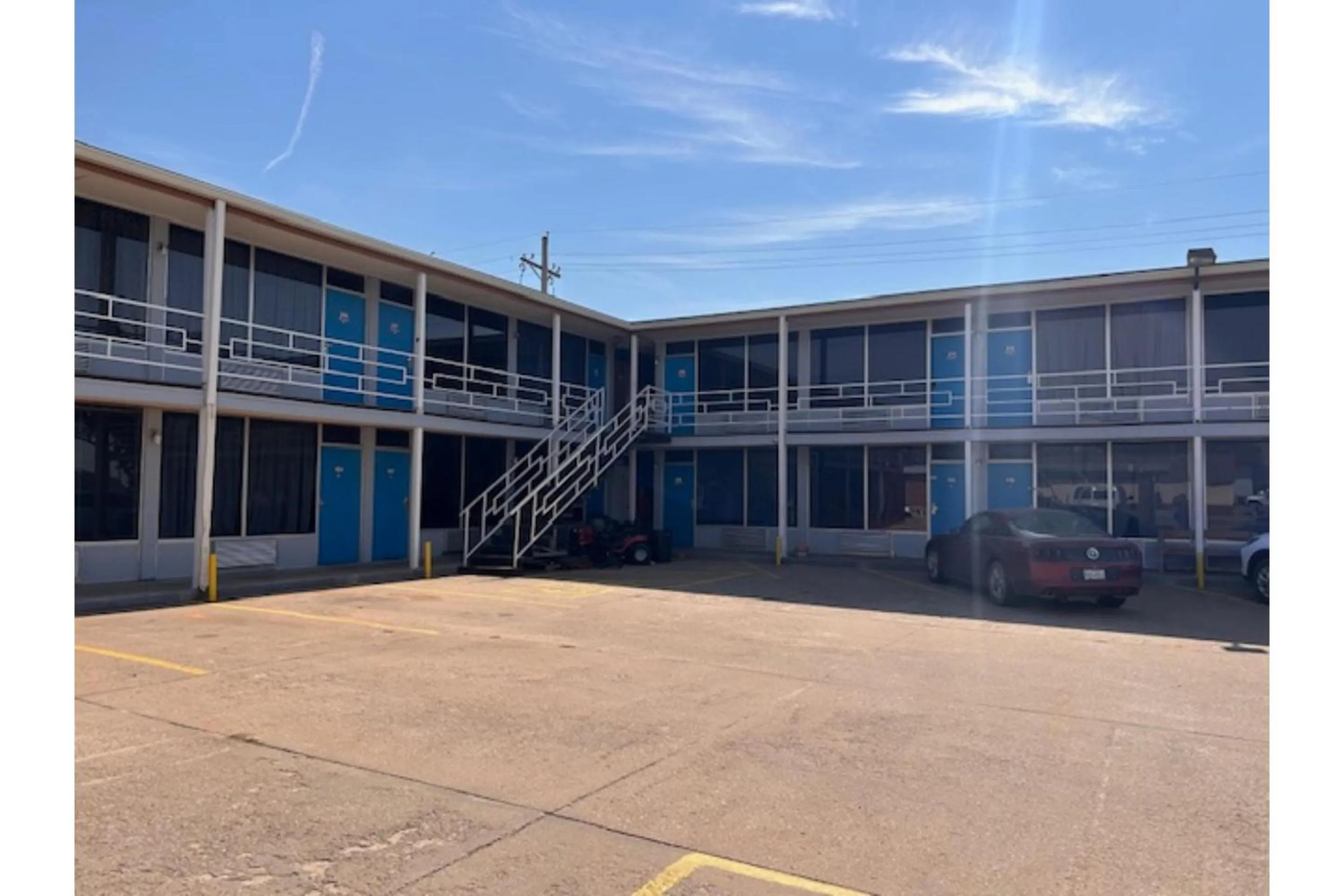 Sky Palace Inn By OYO Anthony KS