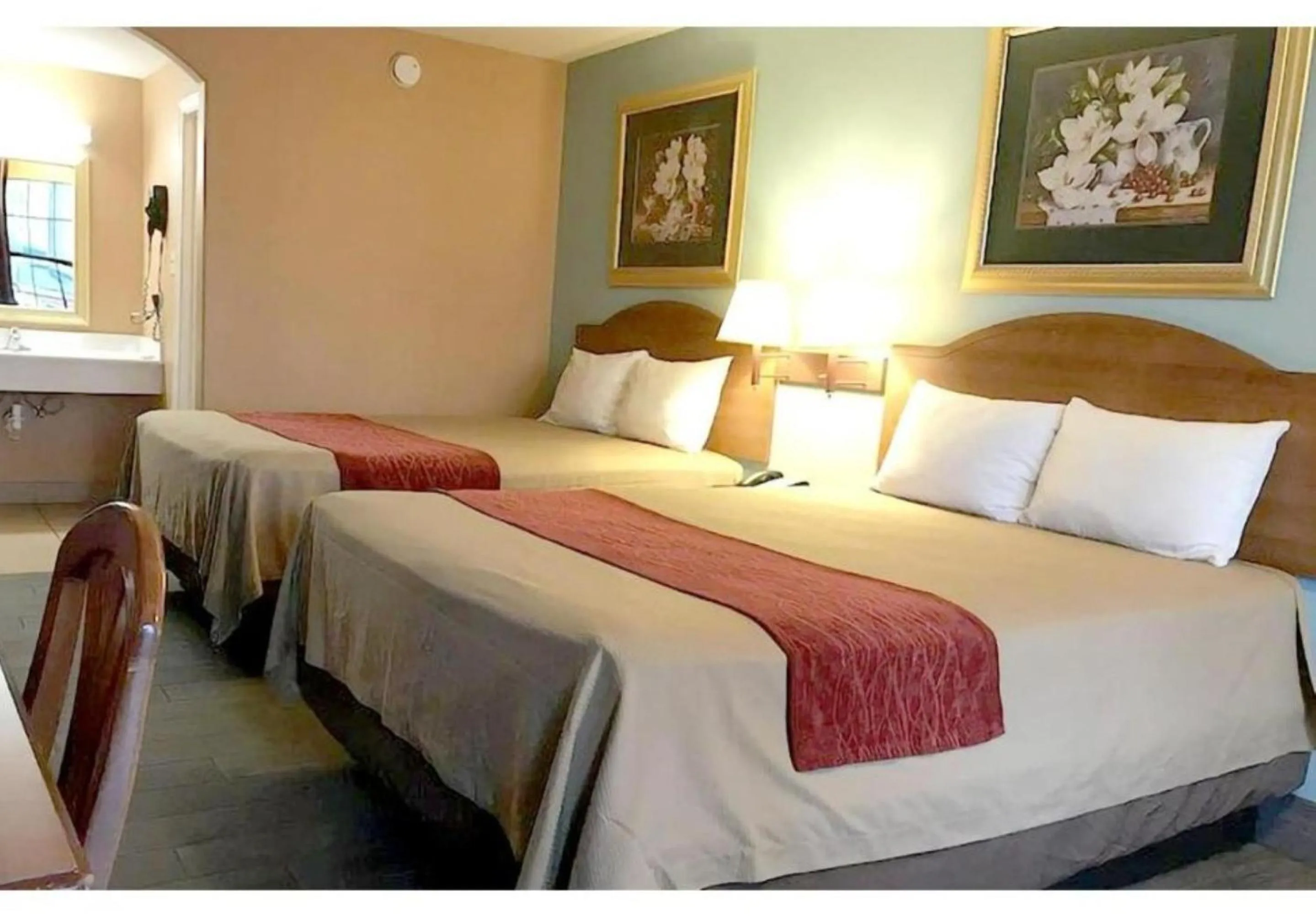 Bedroom in Sky Palace Inn By OYO Anthony KS