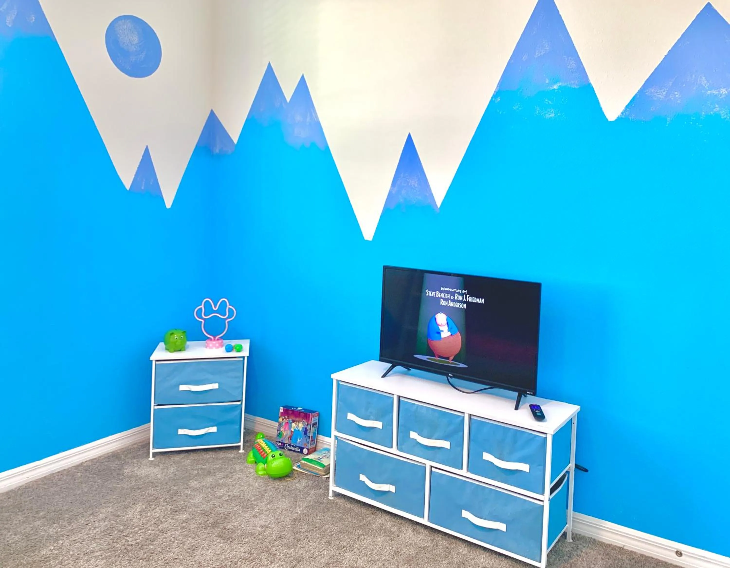 3B2B-Beautiful Lake View-Baby Friendly-FREE WATER PARK!NO Resort Fee-5 Miles to Disney-Storey Lake 3141