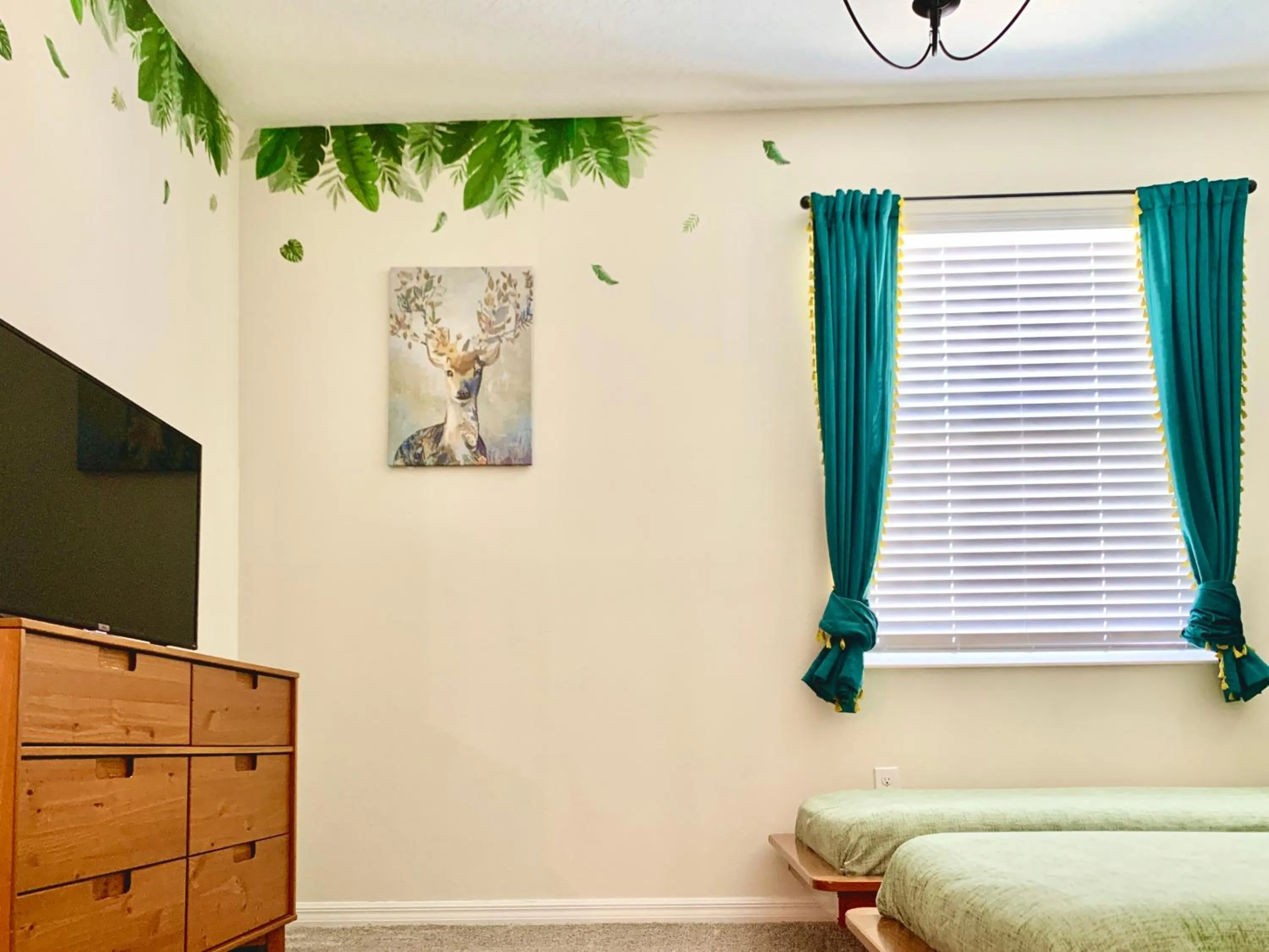 Bed in 3B2B-Beautiful Lake View-Baby Friendly-FREE WATER PARK!NO Resort Fee-5 Miles to Disney-Storey Lake 3141