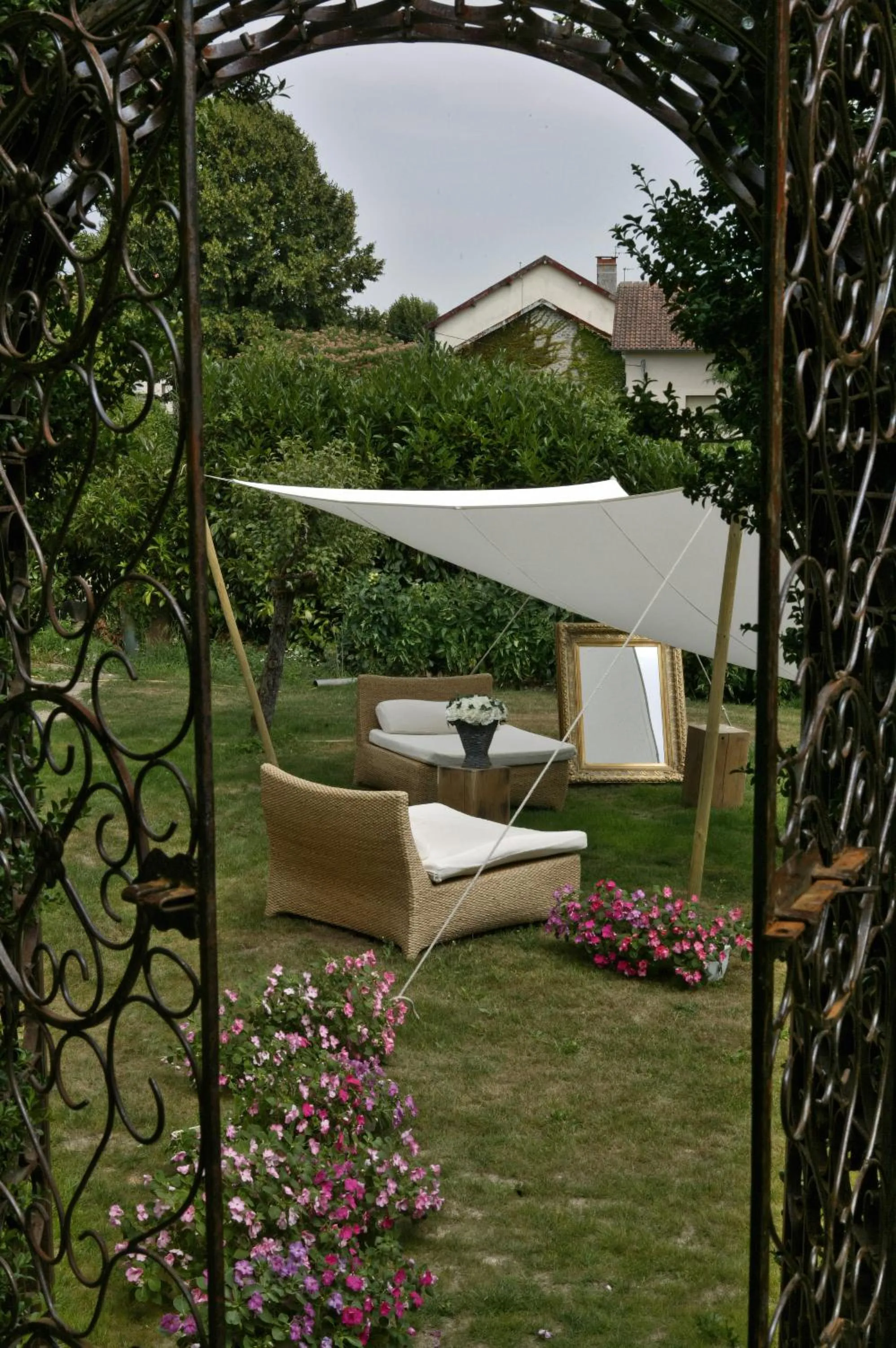 Logis Hôtel Hostellerie Saint-Jacques