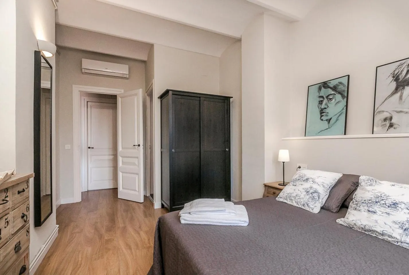 Bedroom, Bed in Bcn Paseo De Gracia Rocamora Apartment