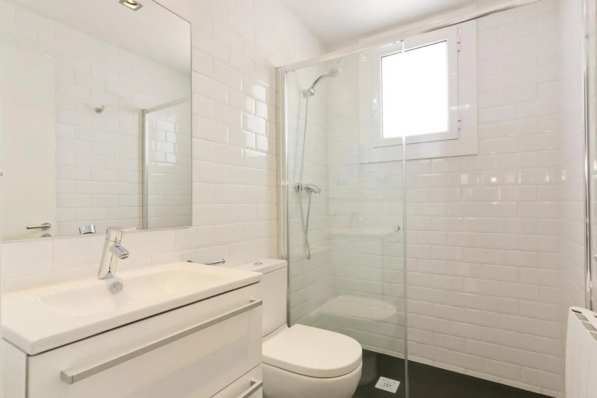 Bathroom in Bcn Paseo De Gracia Rocamora Apartment