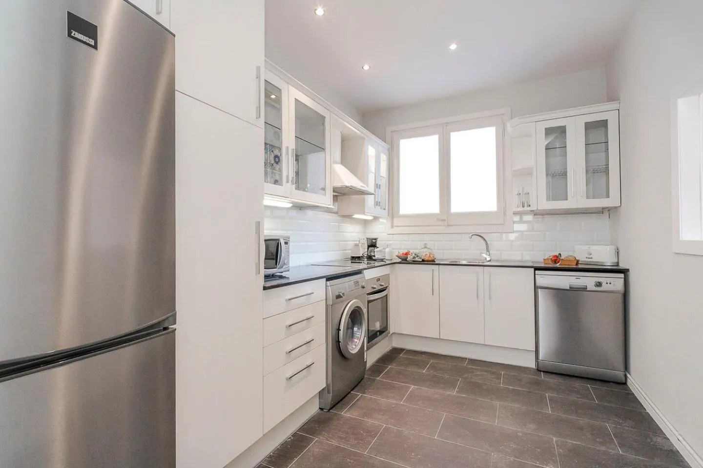 Kitchen or kitchenette in Bcn Paseo De Gracia Rocamora Apartment