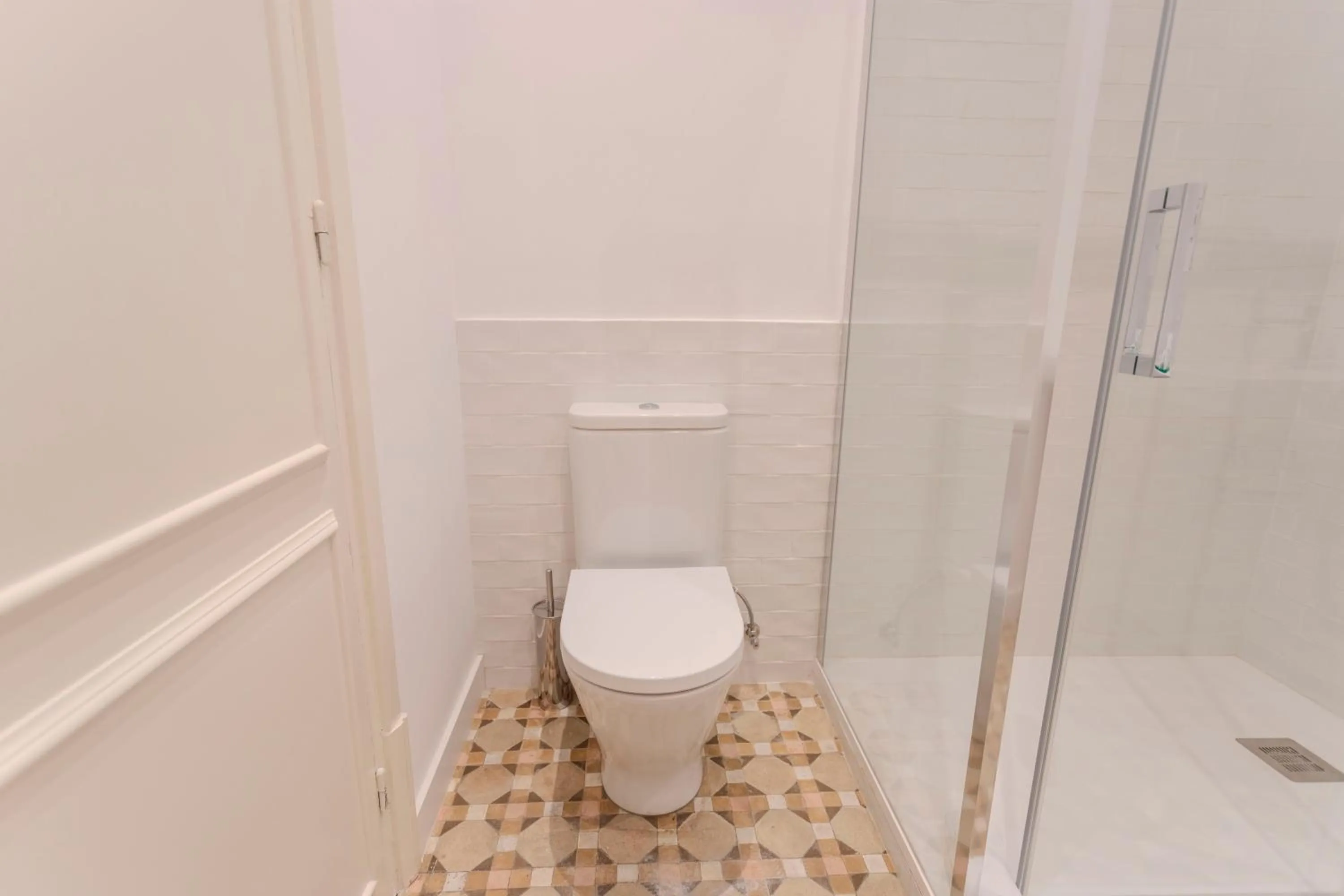 Shower in Bcn Paseo De Gracia Rocamora Apartment