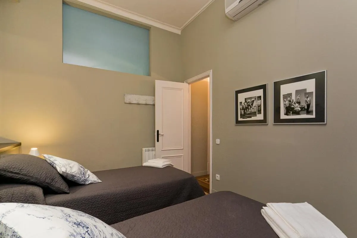 Bedroom, Bed in Bcn Paseo De Gracia Rocamora Apartment