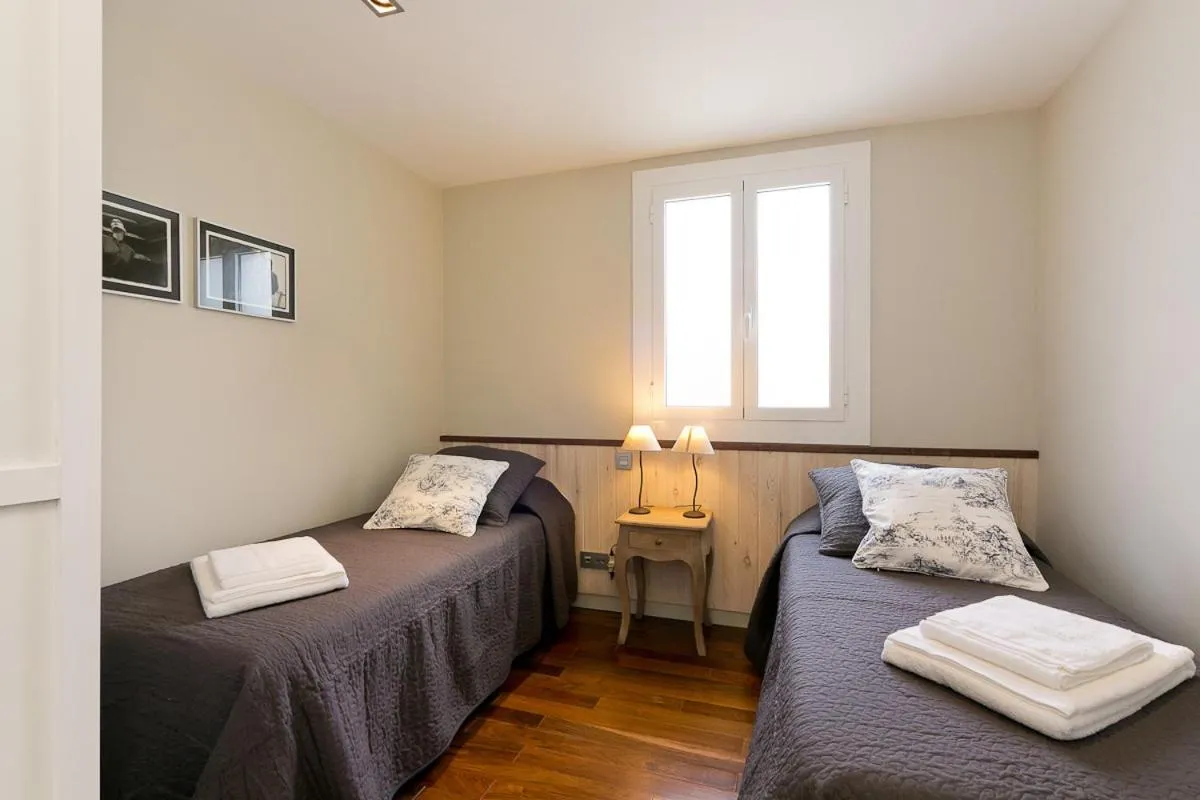 Bedroom, Bed in Bcn Paseo De Gracia Rocamora Apartment