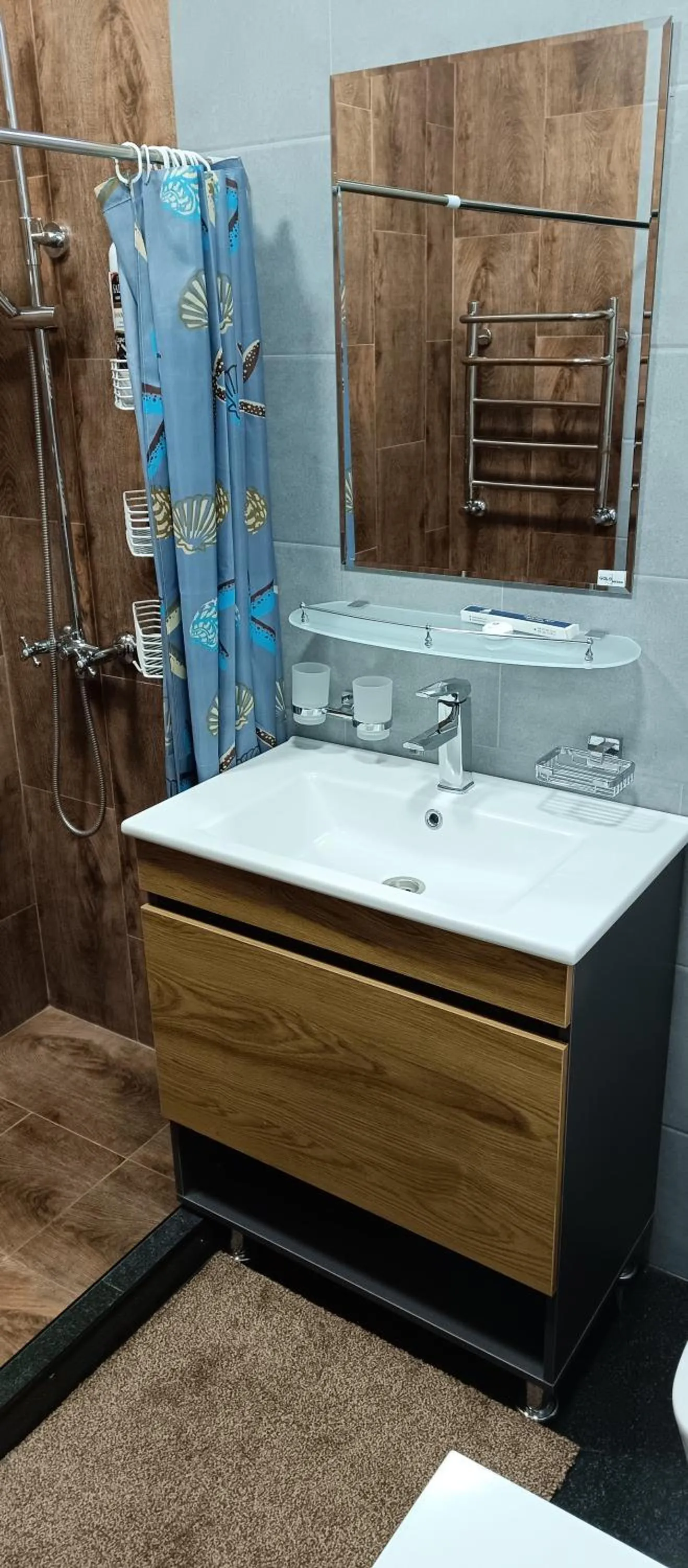 Bathroom in House4you