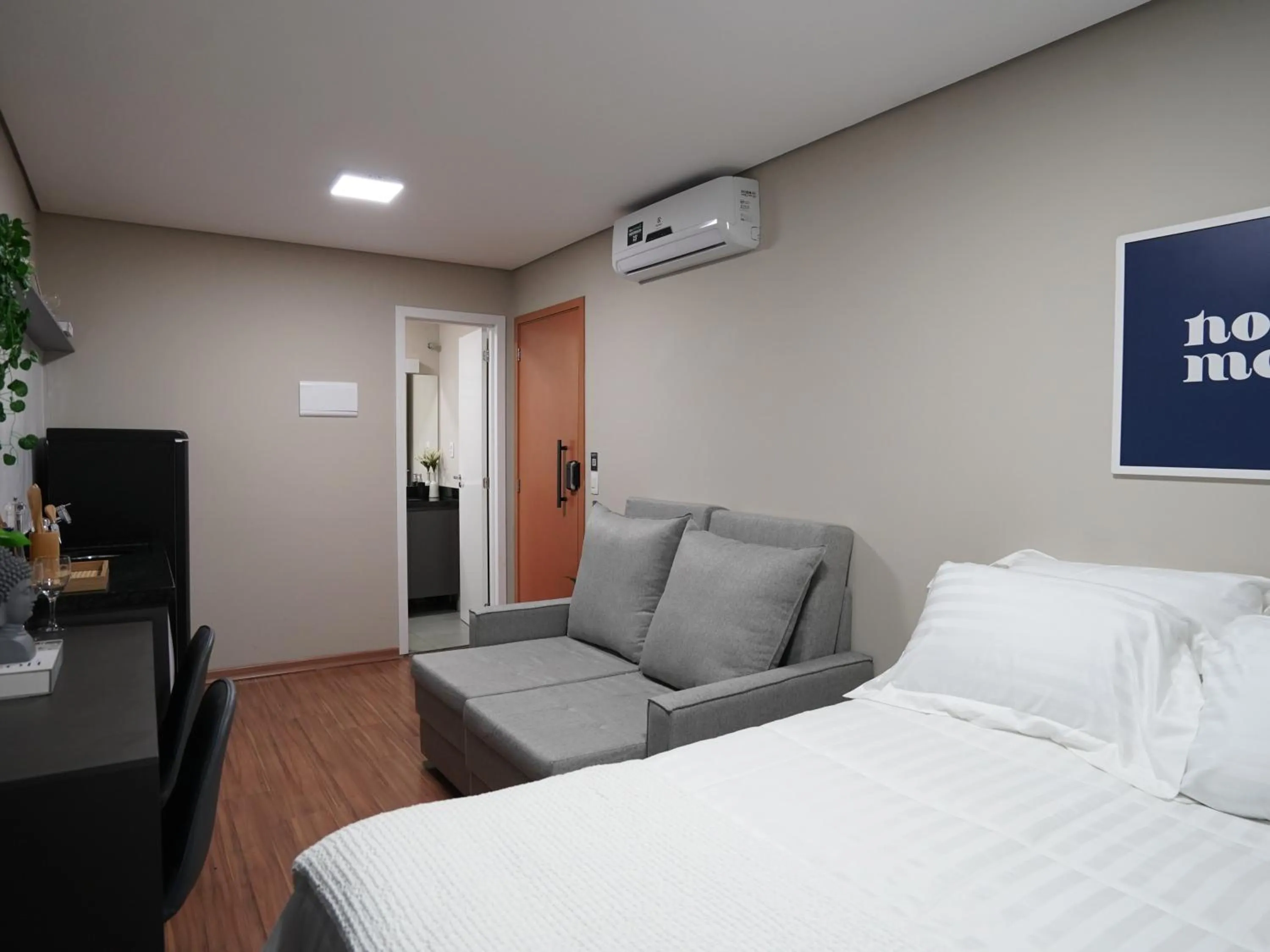 Photo of the whole room, Bed in Apê Paulista Augusta