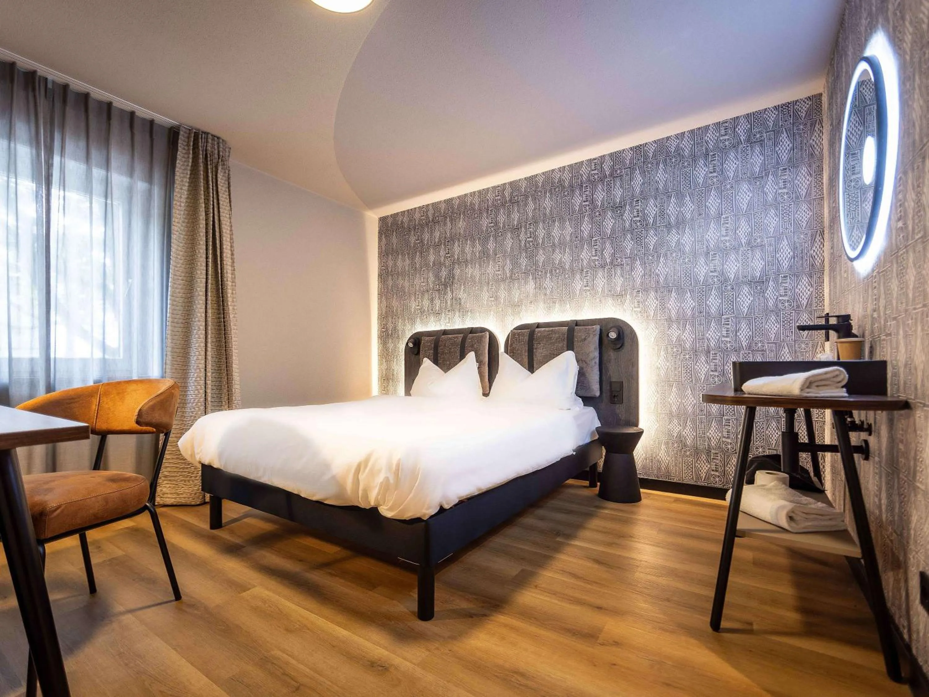 Bedroom, Bed in ibis Styles Aalen