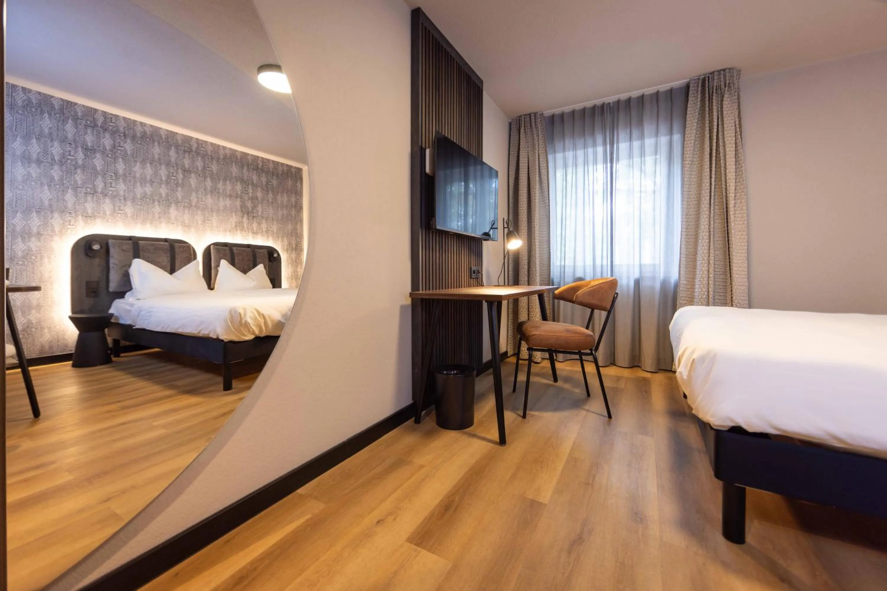 Photo of the whole room, Bed in ibis Styles Aalen