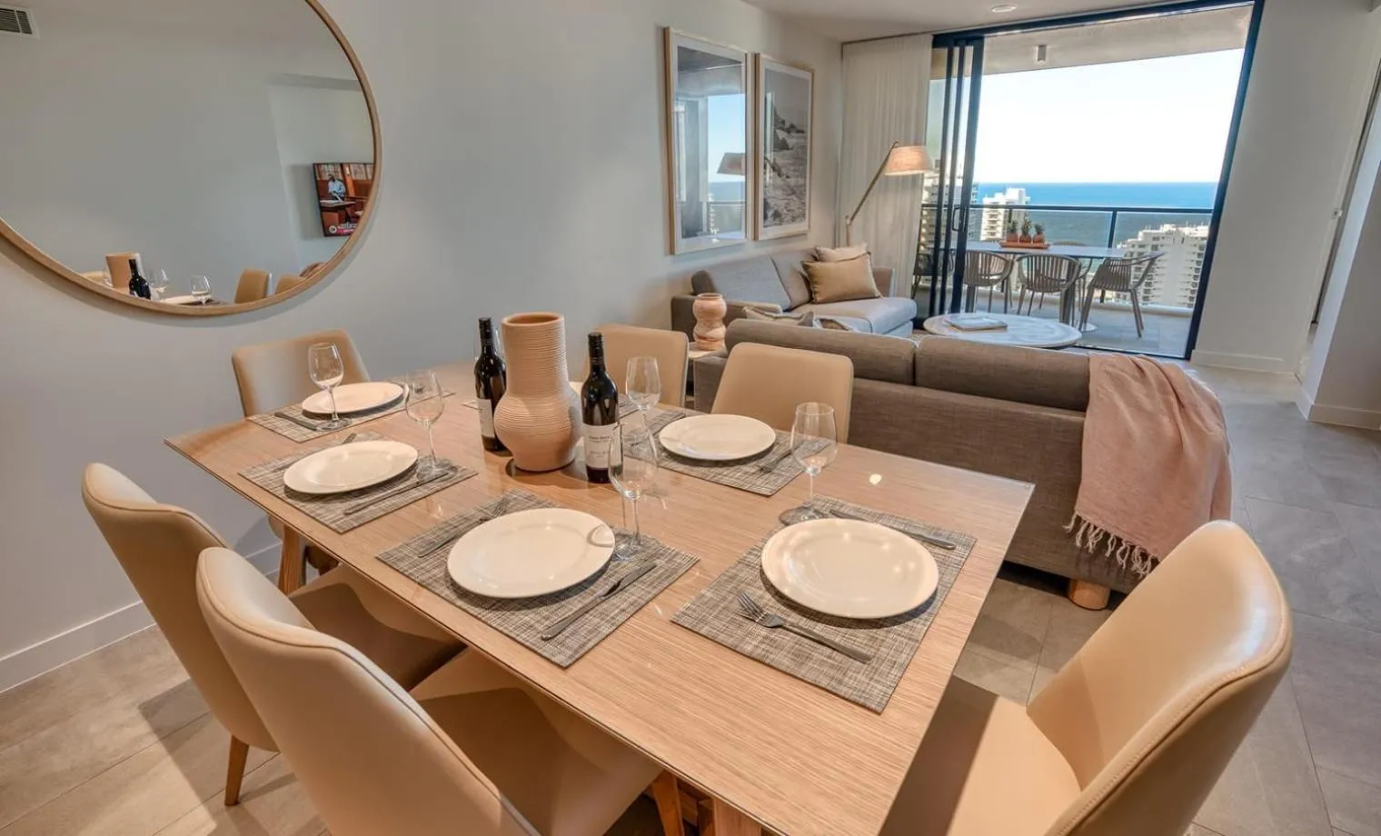 Dining area in Encore Broadbeach - Official