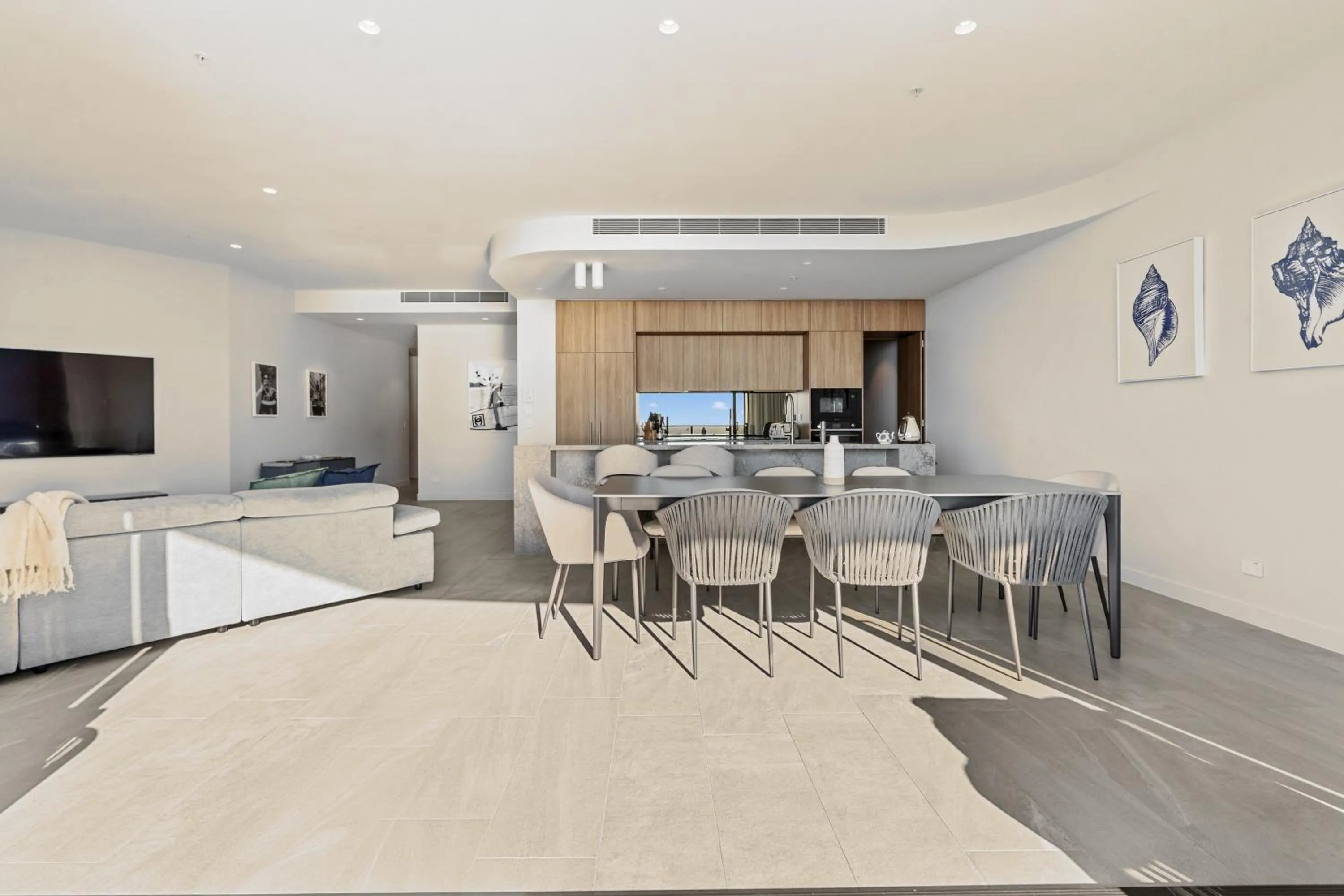 Encore Broadbeach - Official