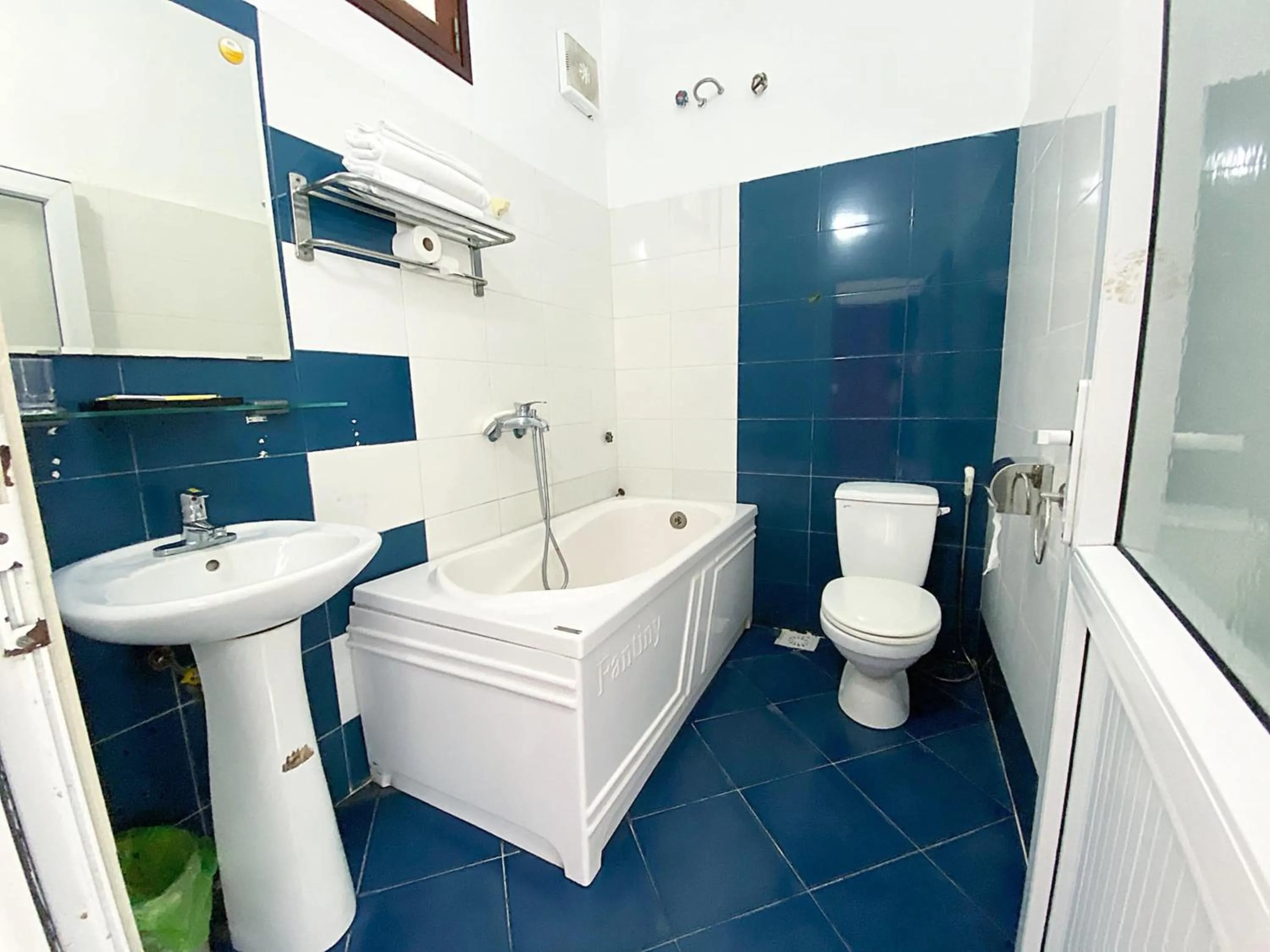Bathroom in Diamond Hotel Thai Binh