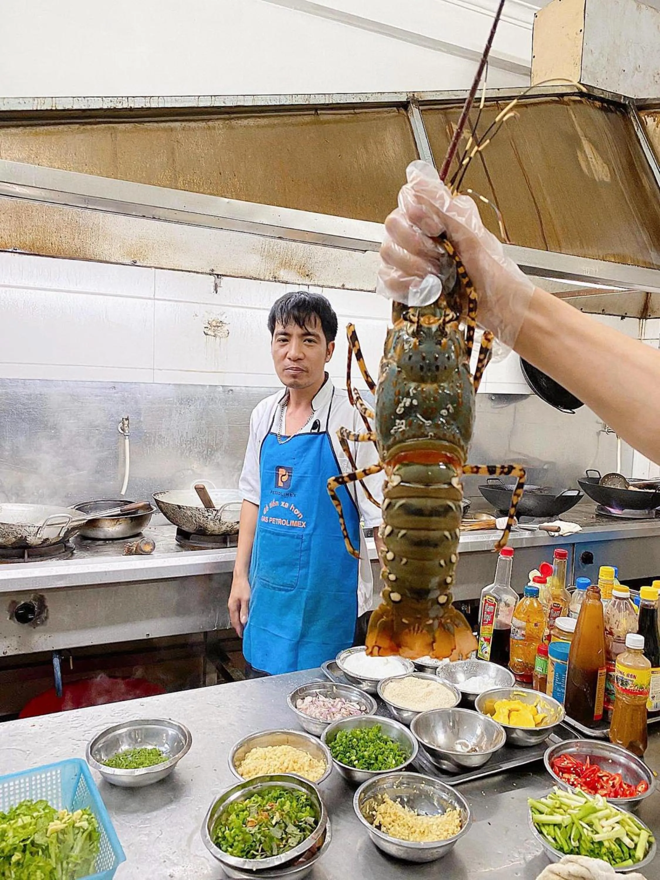 group of guests in Diamond Hotel Thai Binh