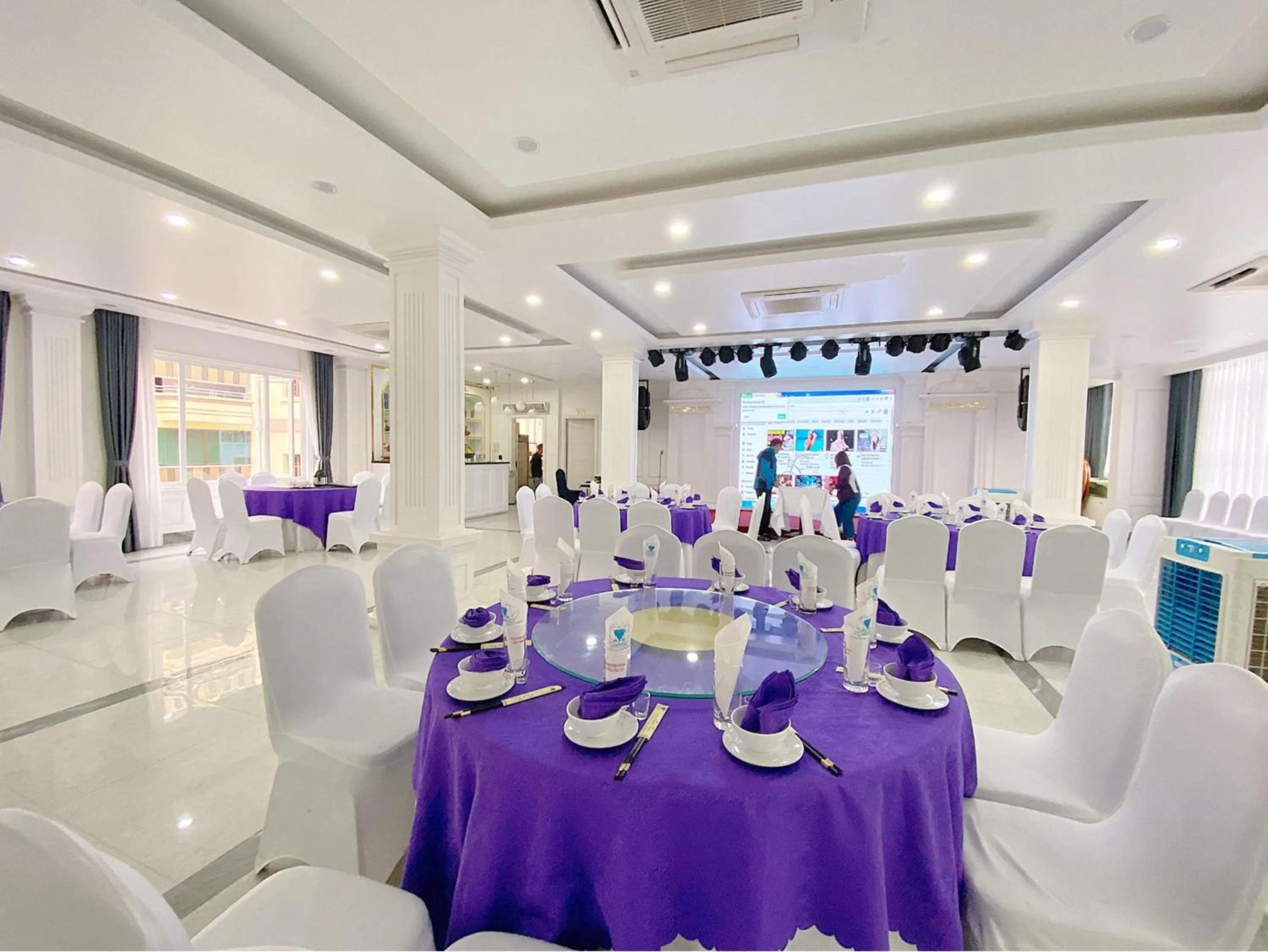Restaurant/places to eat in Diamond Hotel Thai Binh
